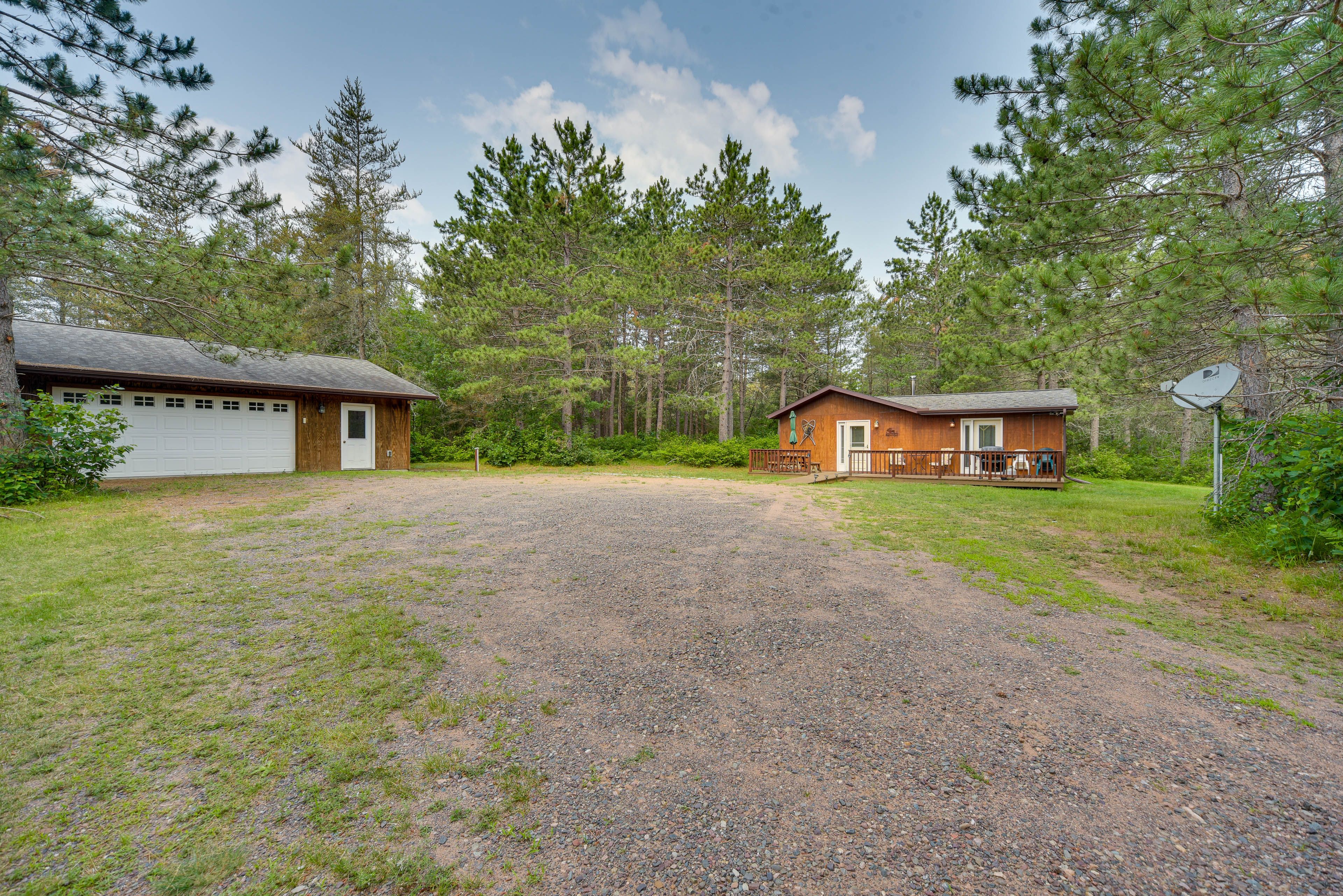 Parking | Gravel Driveway (6 Vehicles) | RV & Trailer Parking Allowed On-Site