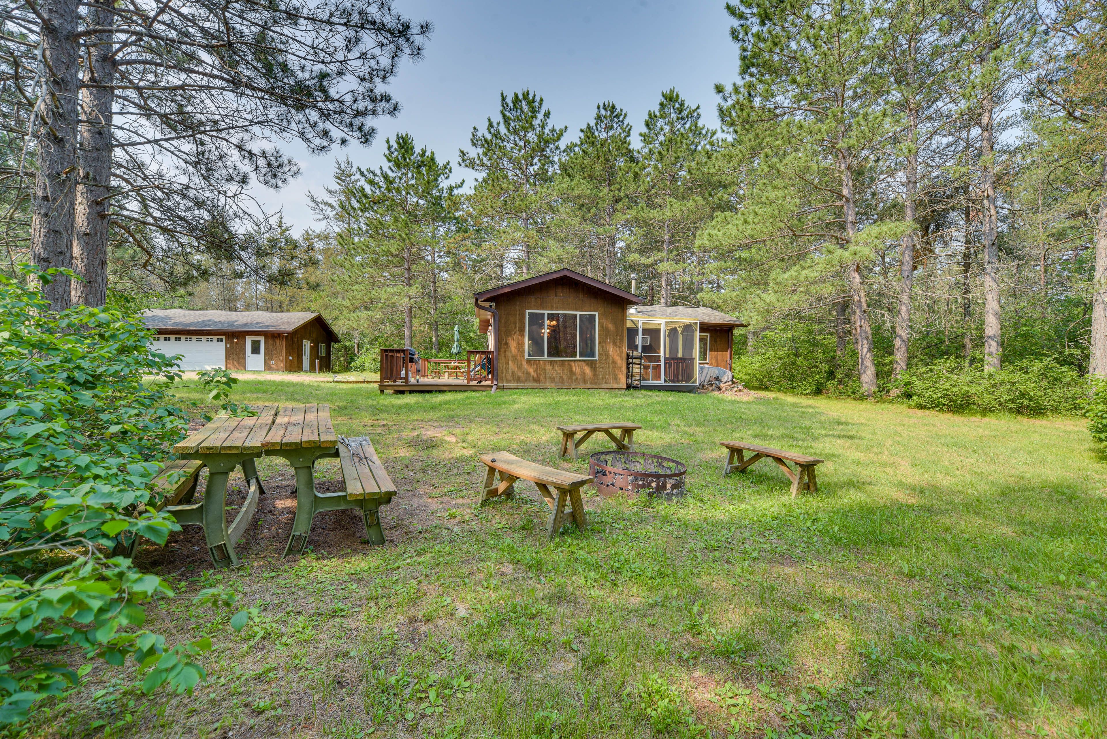 Fire Pit | Picnic Area | Seating