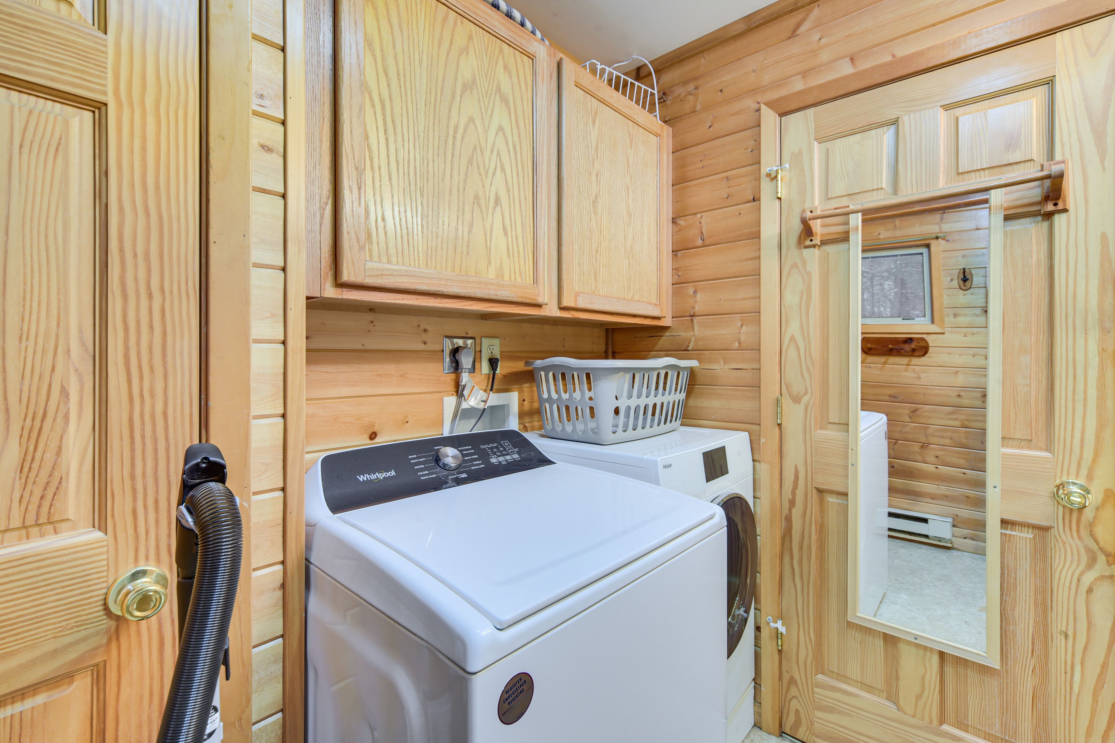 Washer & Dryer | Detergent Provided