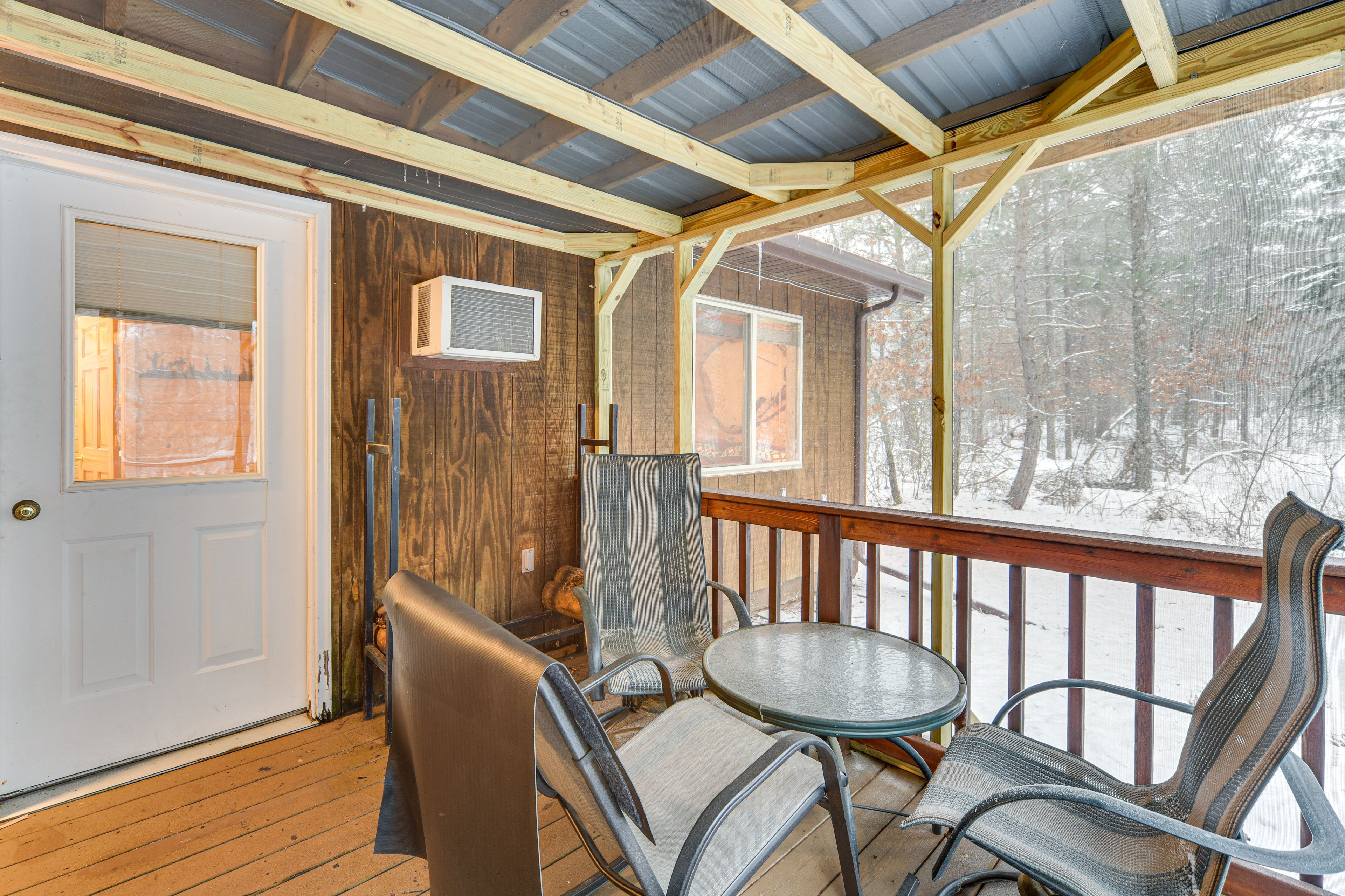 Screened Porch | Seating