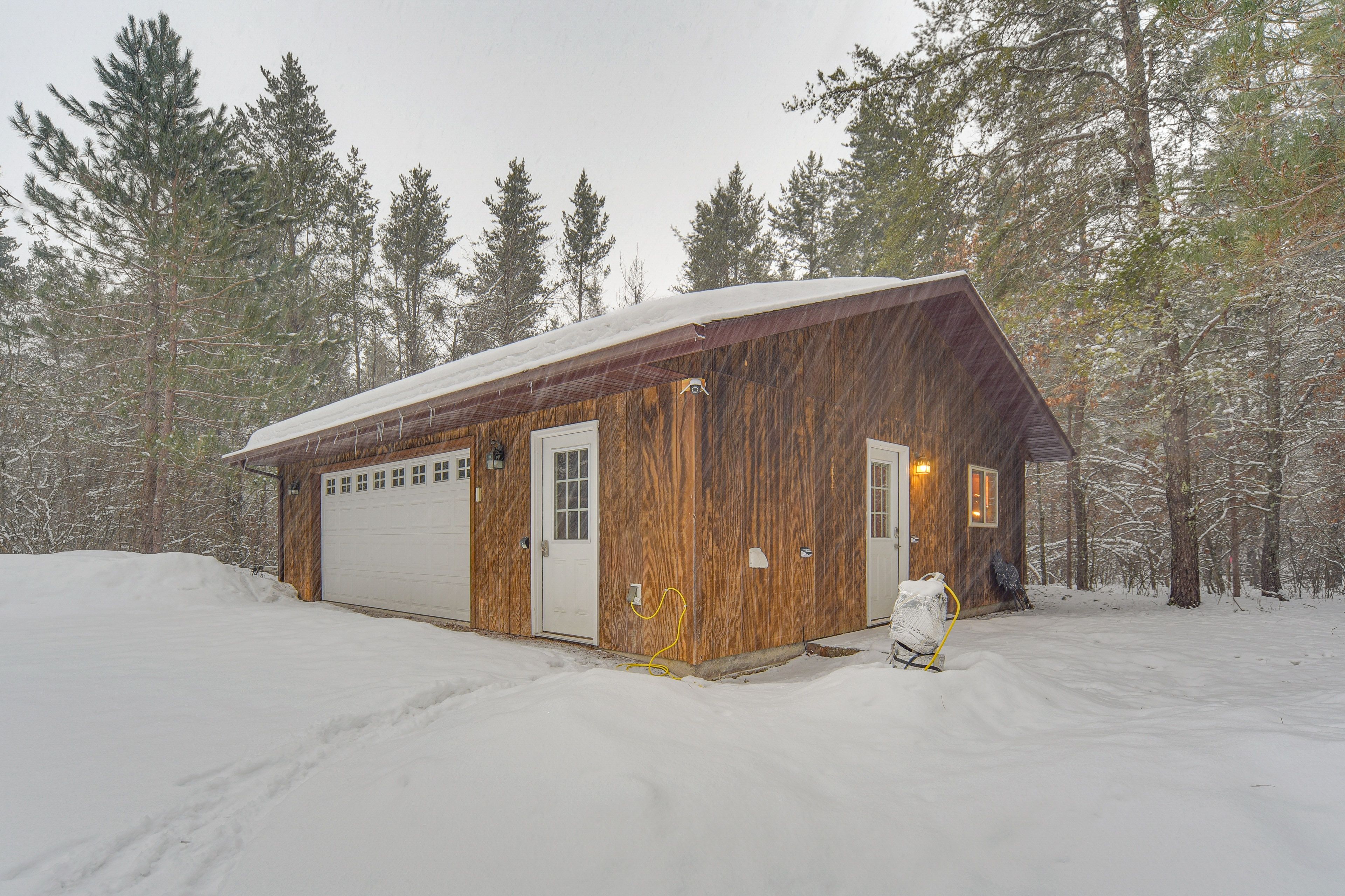 Detached Garage Exterior