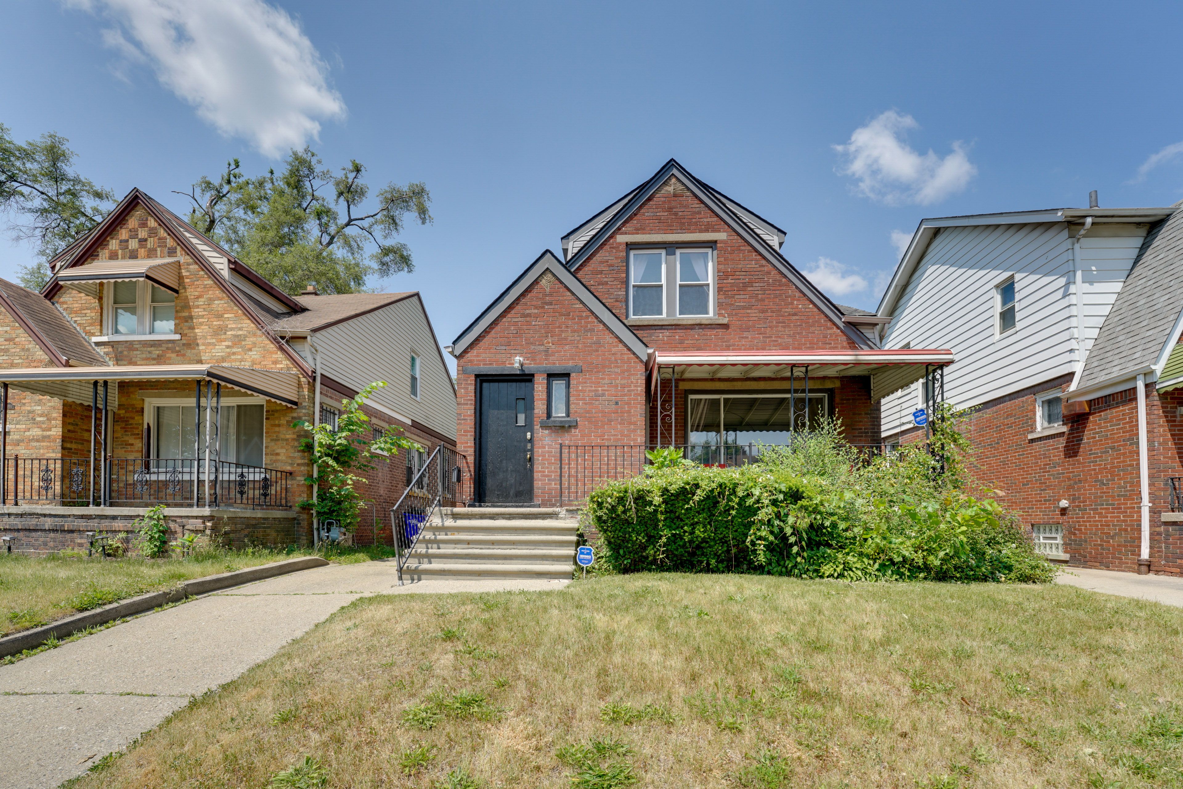 Highland Park Vacation Rental | 4BR | 2BA | 1,405 Sq Ft | Staircase Required