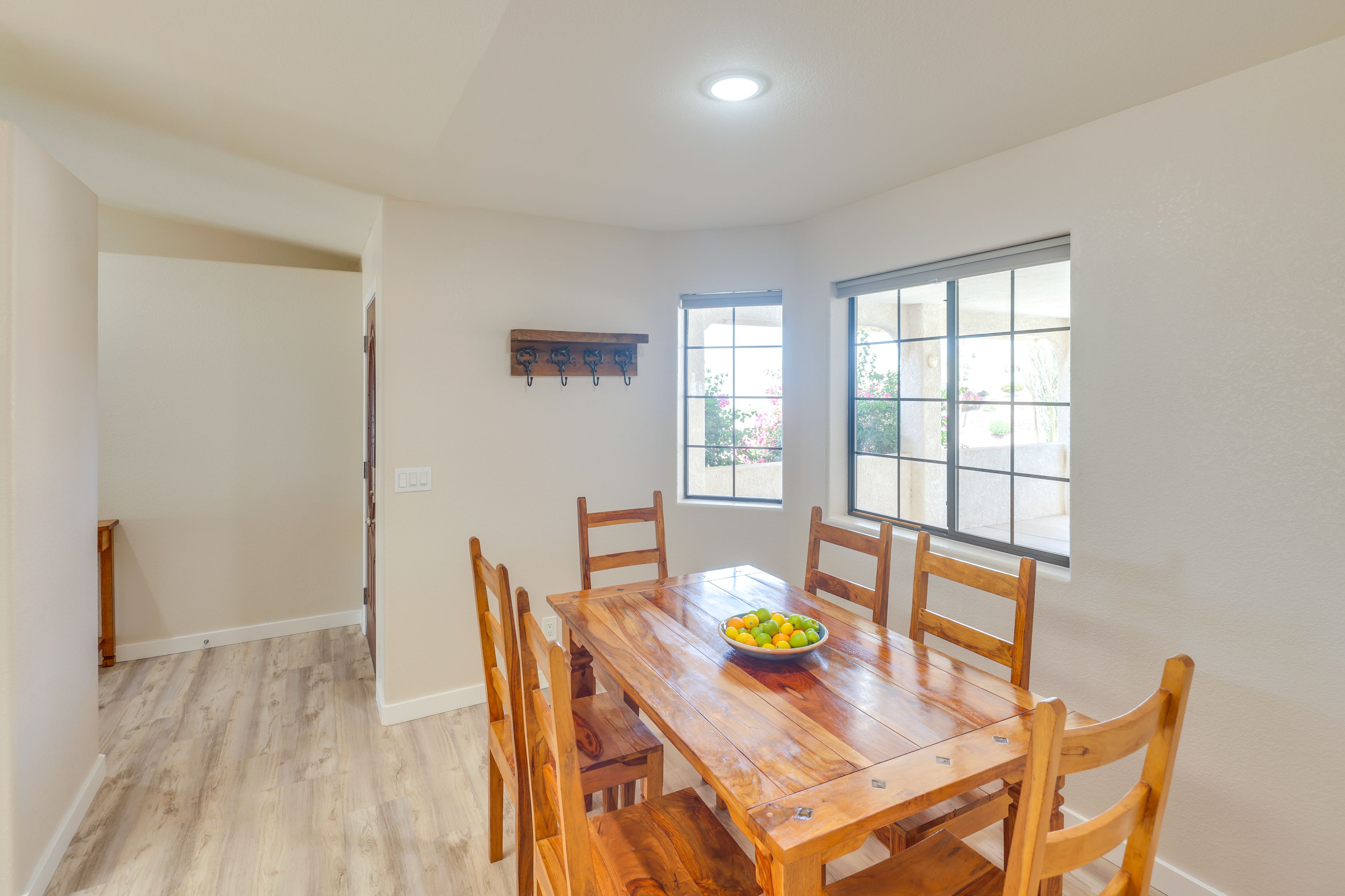 Dining Area | Dishware & Flatware
