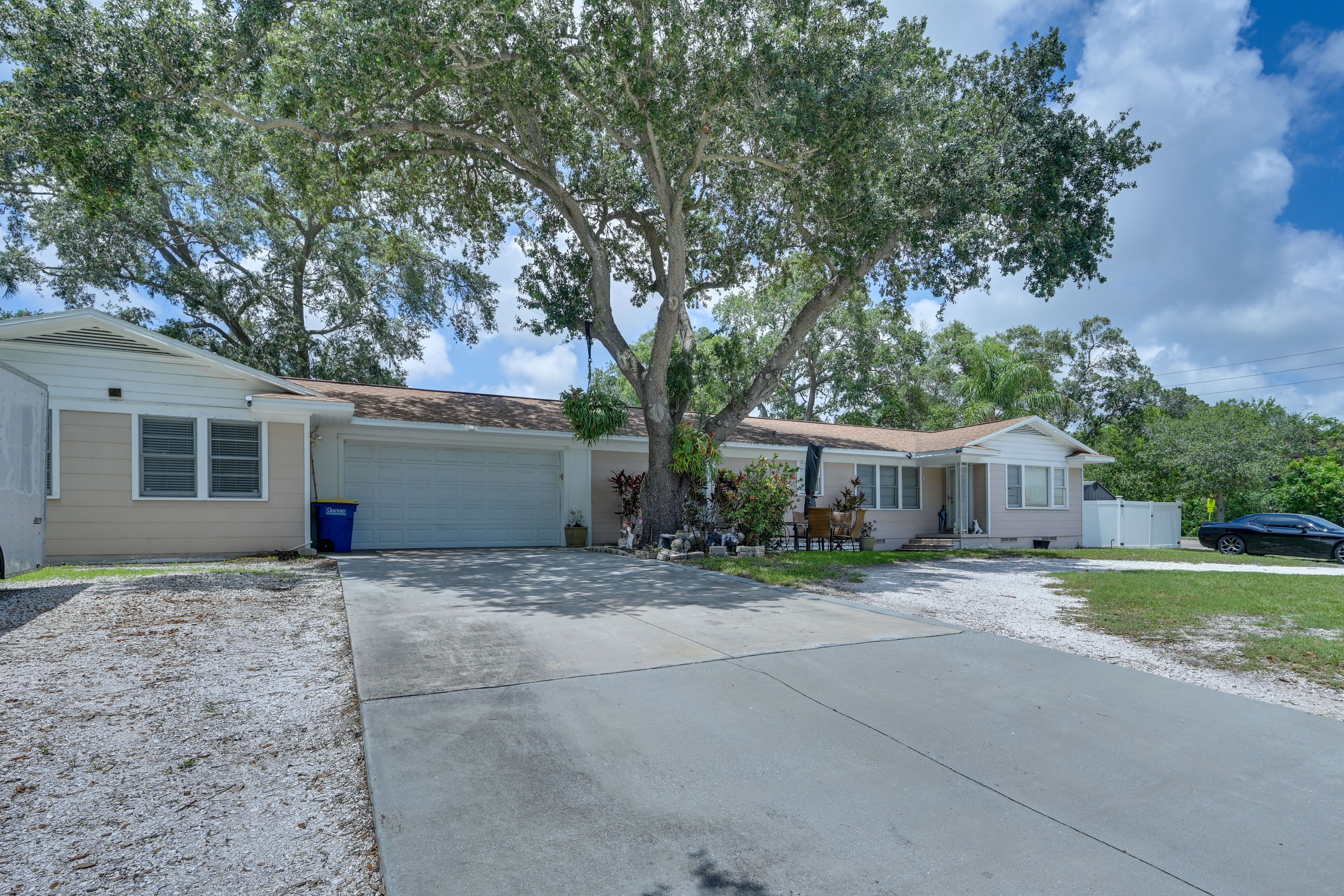 Parking | Driveway (1 Vehicle)