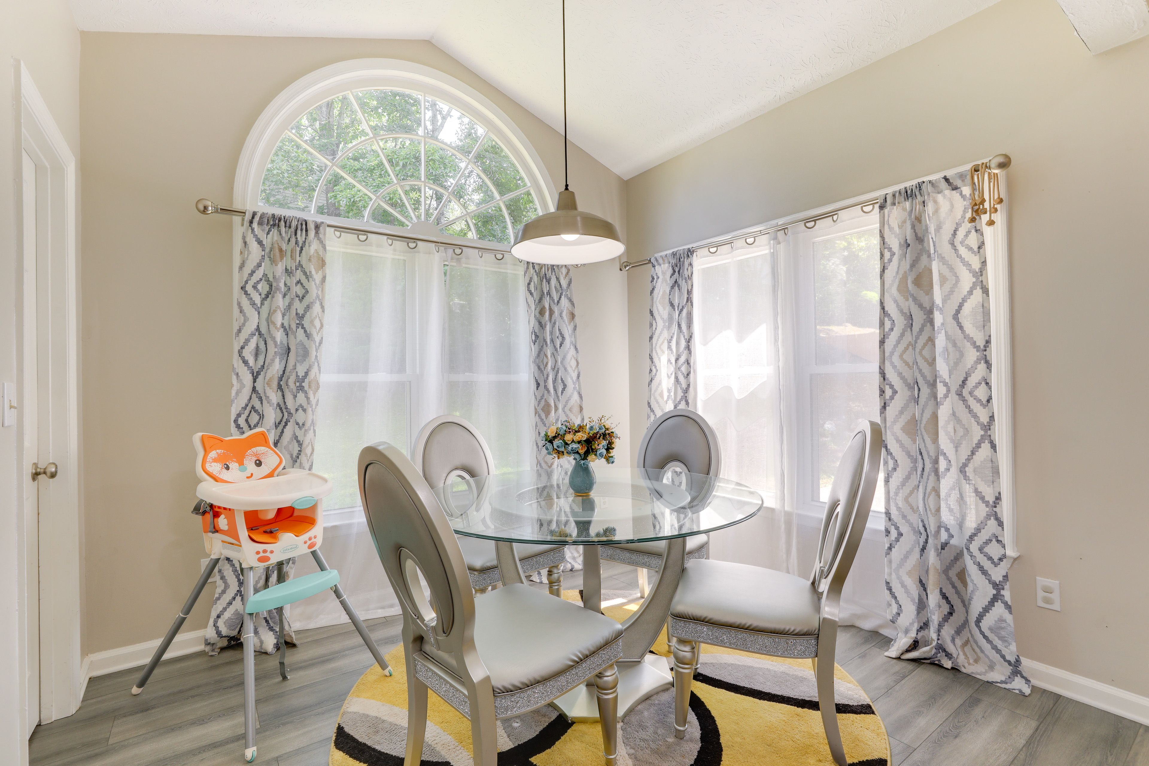 Breakfast Nook