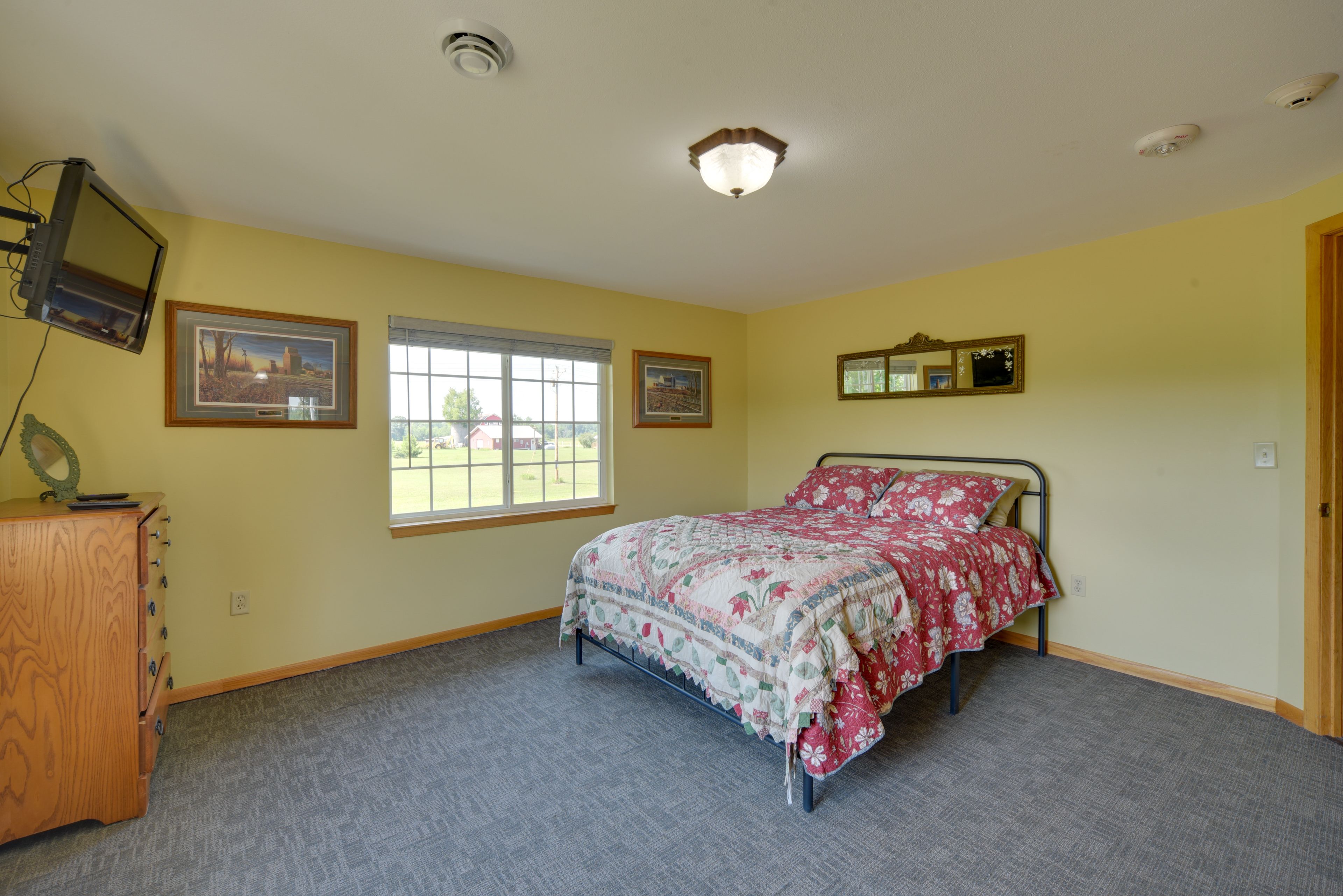 Bedroom 2 | Queen Bed | Smart TV | En-Suite Half Bathroom