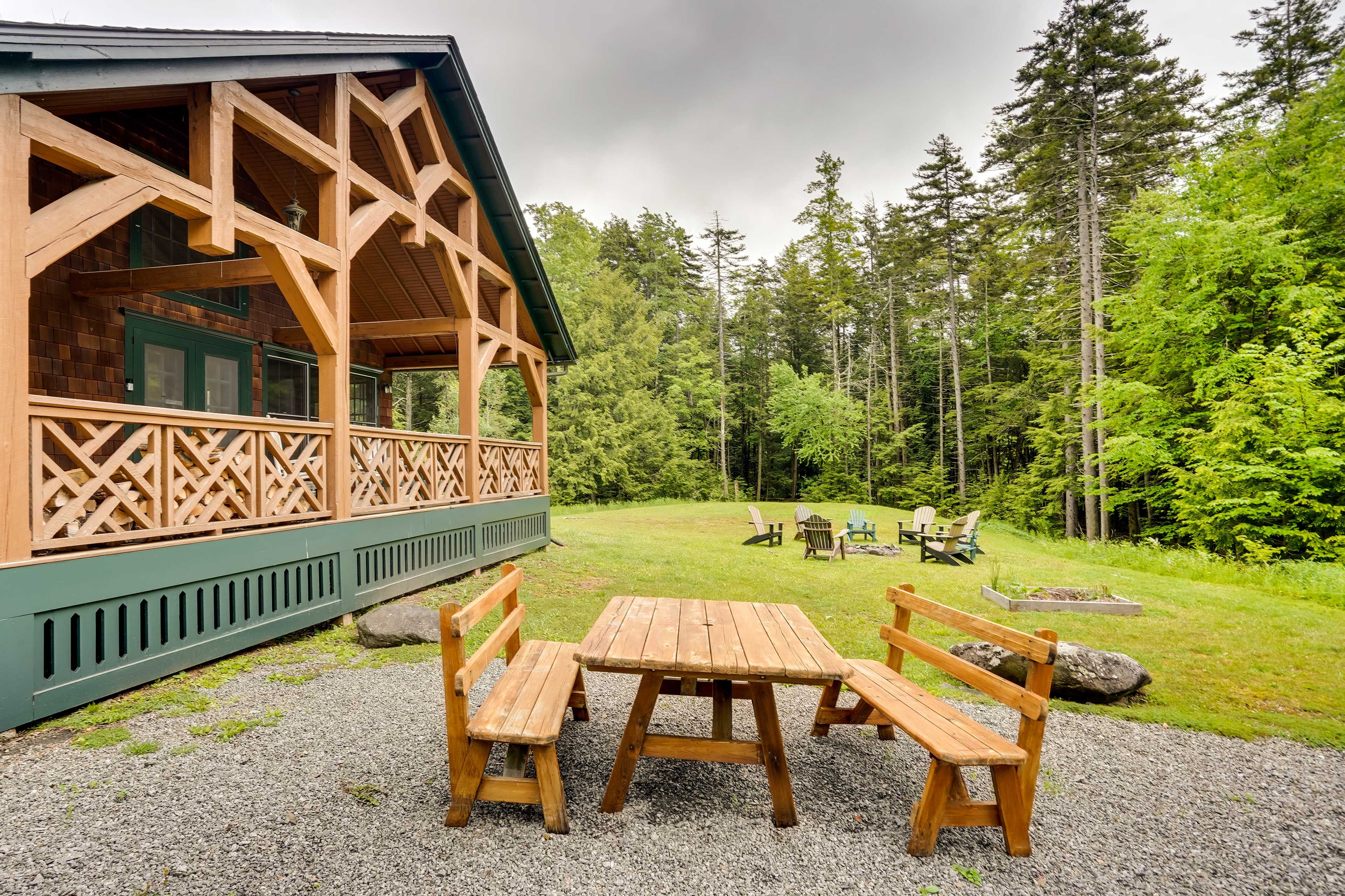 Cabin Exterior | Private Yard