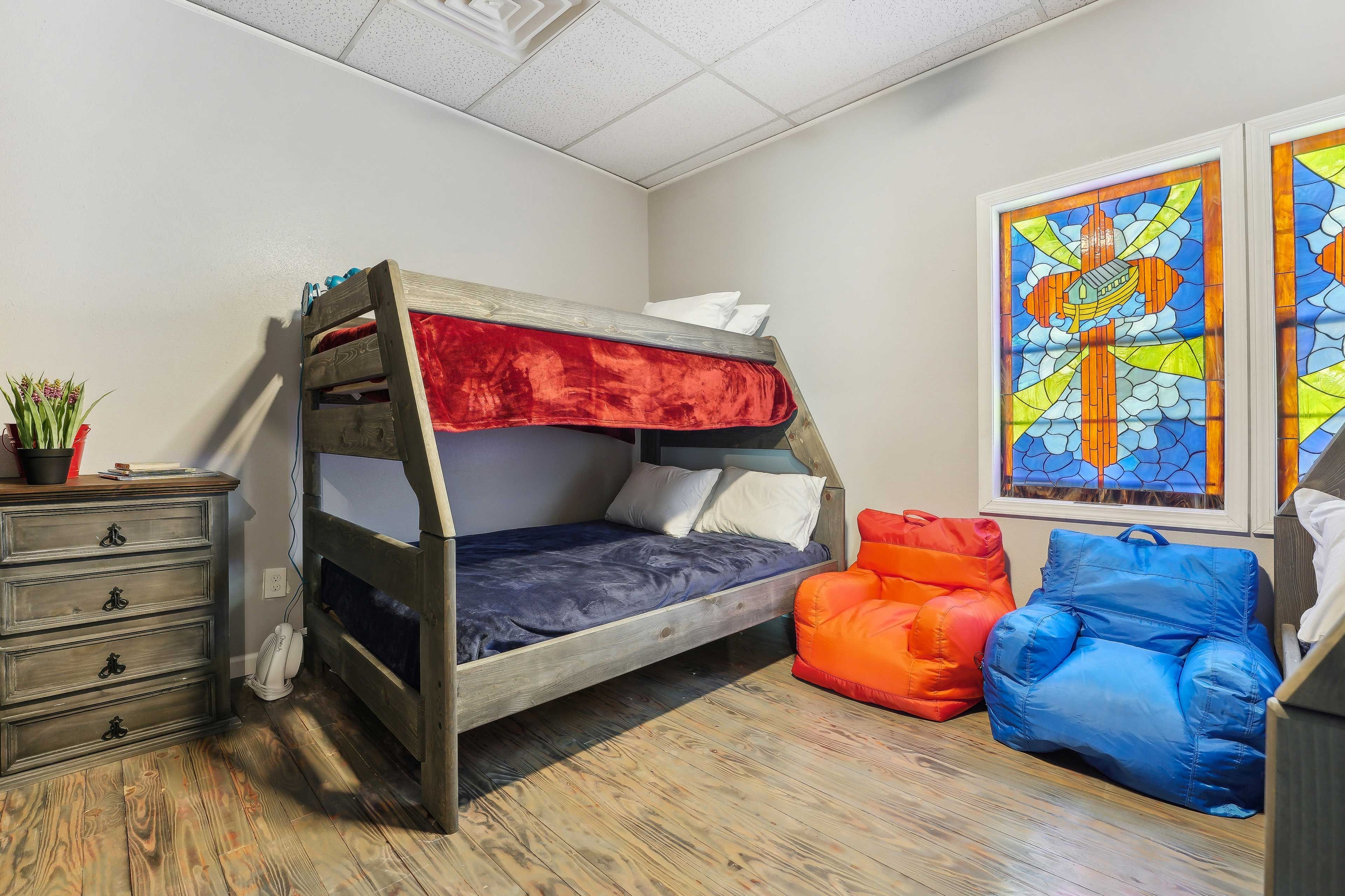 Bedroom 3 | 2 Twin/Full Bunk Beds