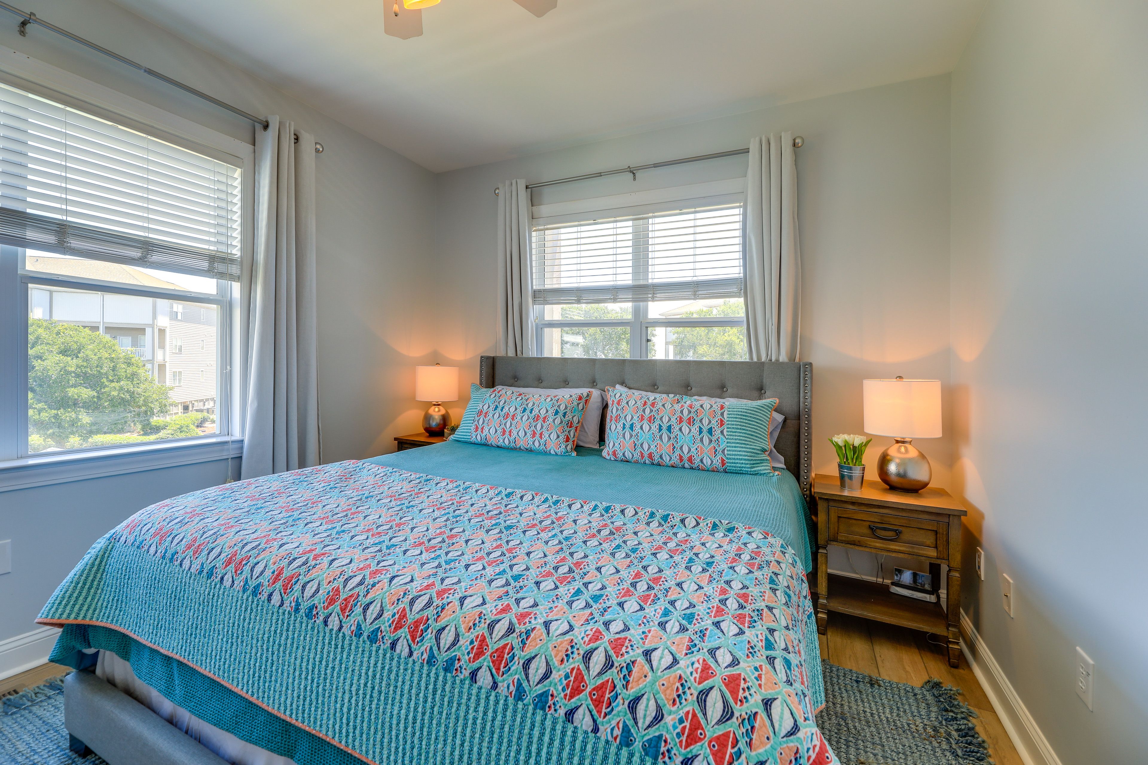 Bedroom 1 | King Bed