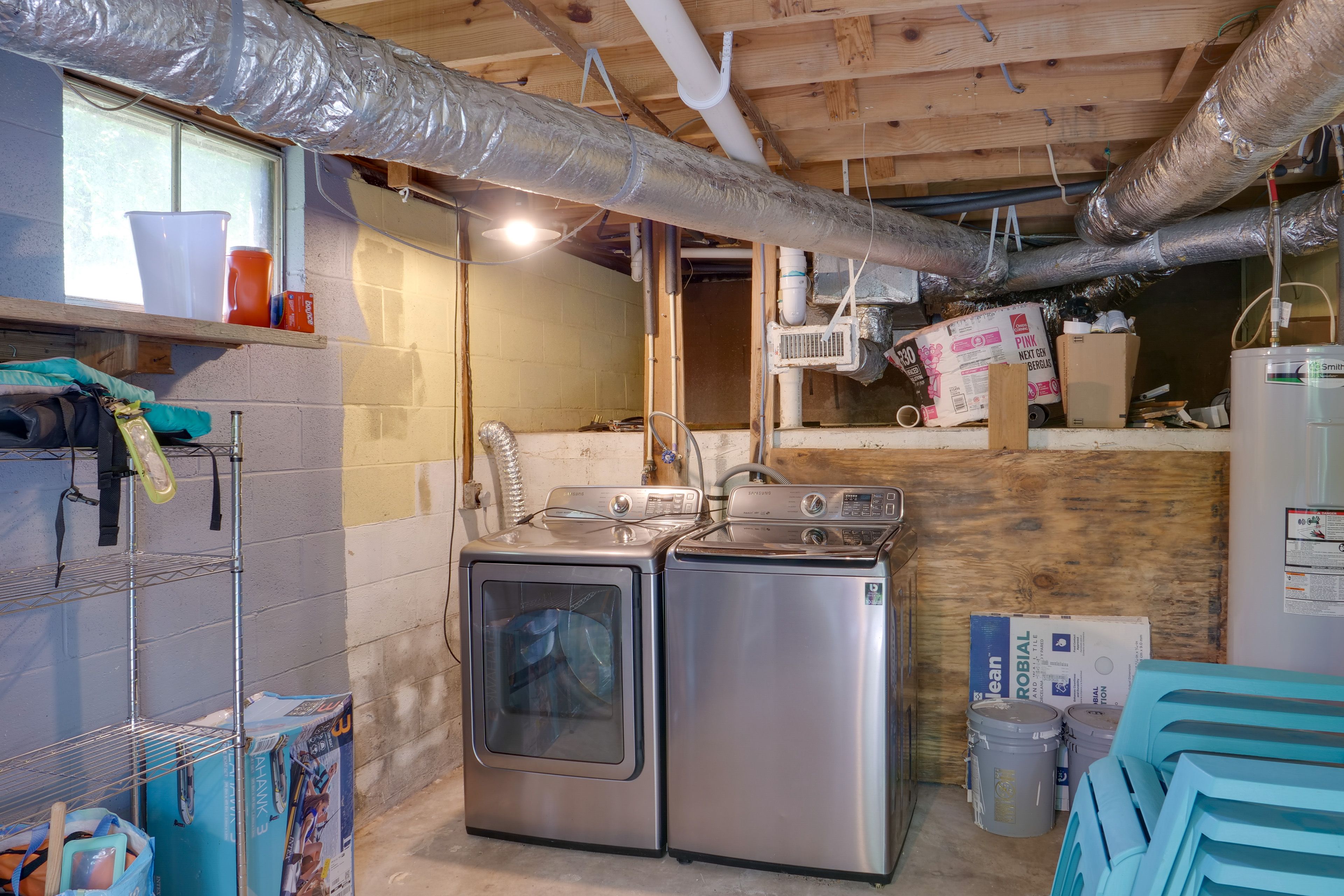 Laundry Area | Washer/Dryer | Hangers | Iron/Board | Trash Bags/Paper Towels