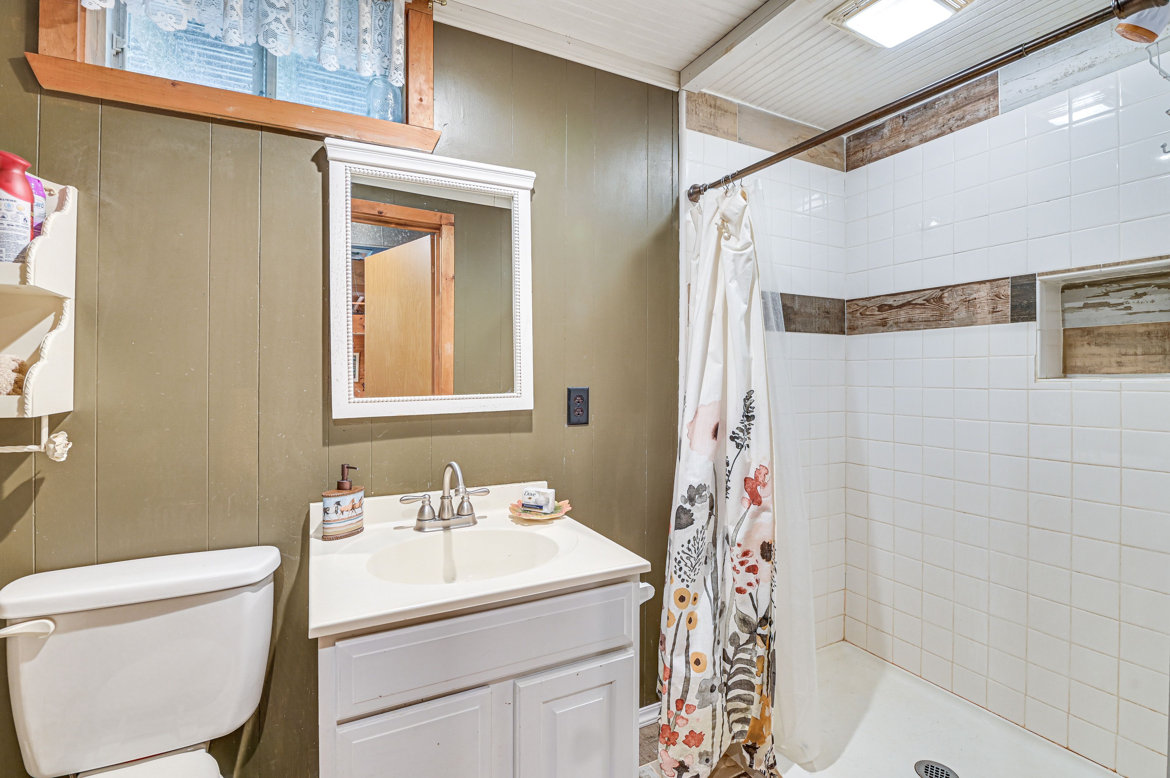 Bathroom | Lower Level