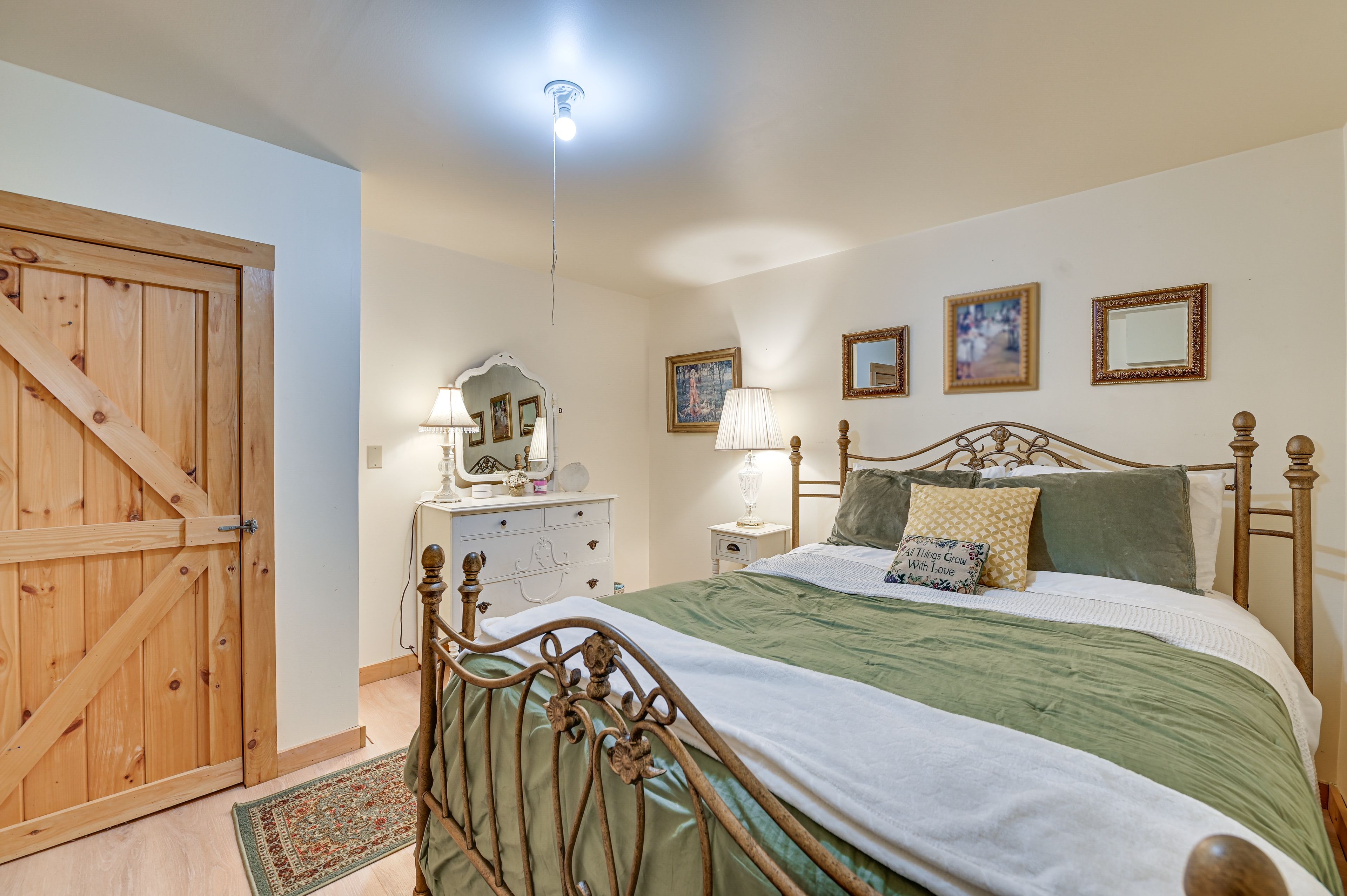 Bedroom 3 | Queen Bed | Lower Level