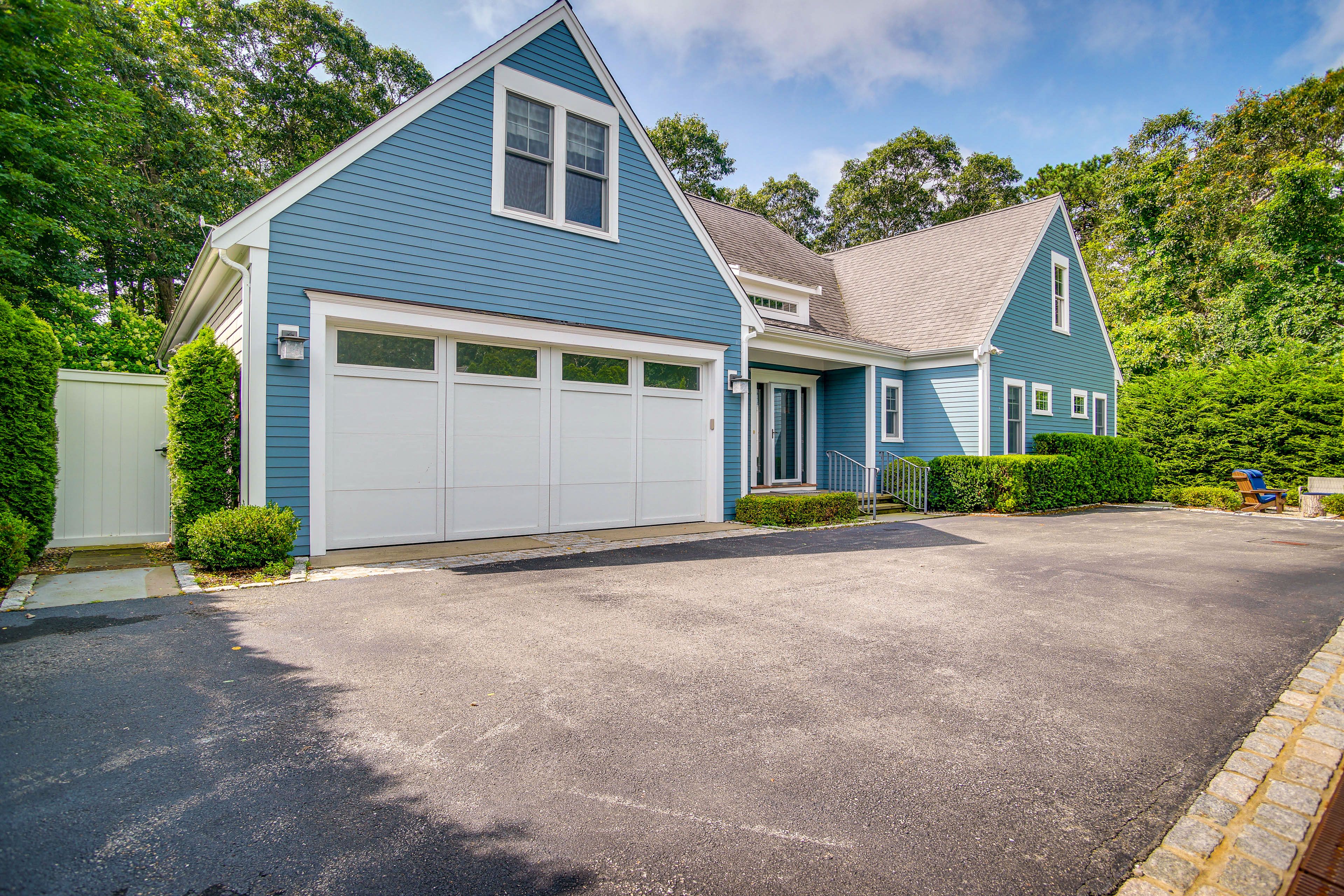Parking | Garage (1 Vehicle) | Driveway (2 Vehicles)