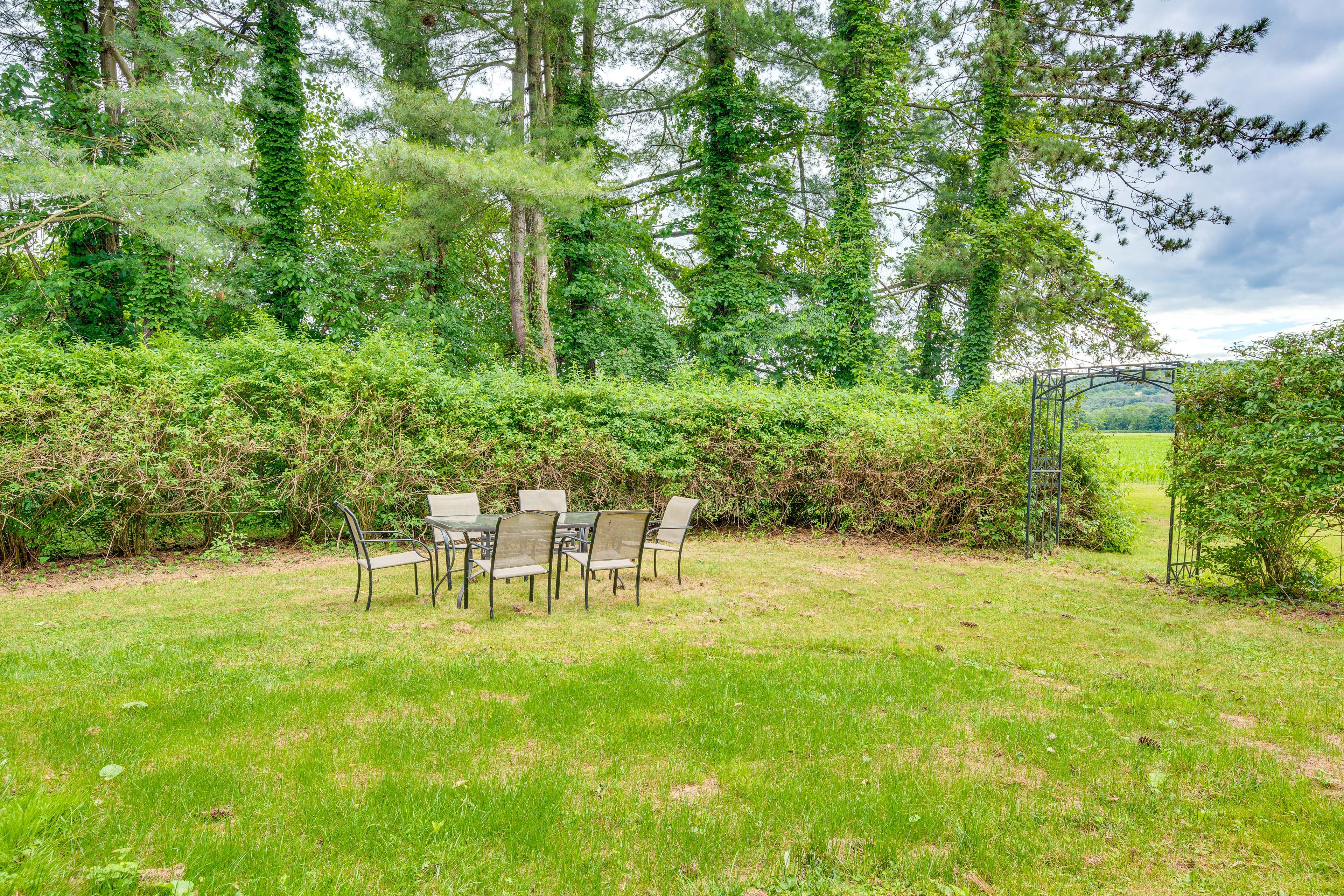 Exterior | Outdoor Dining Area