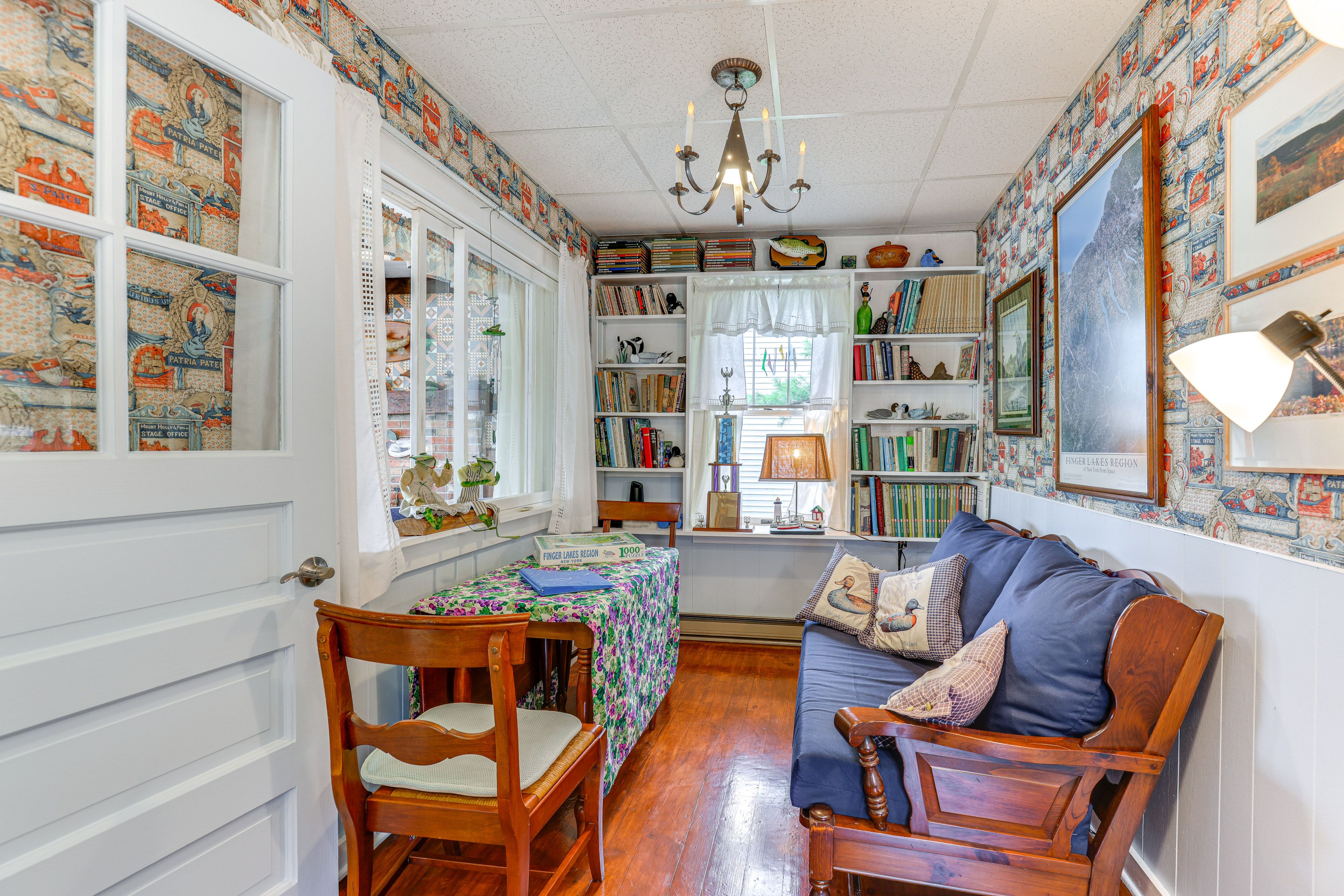 Library/Game Room | Full Futon | 1st Floor