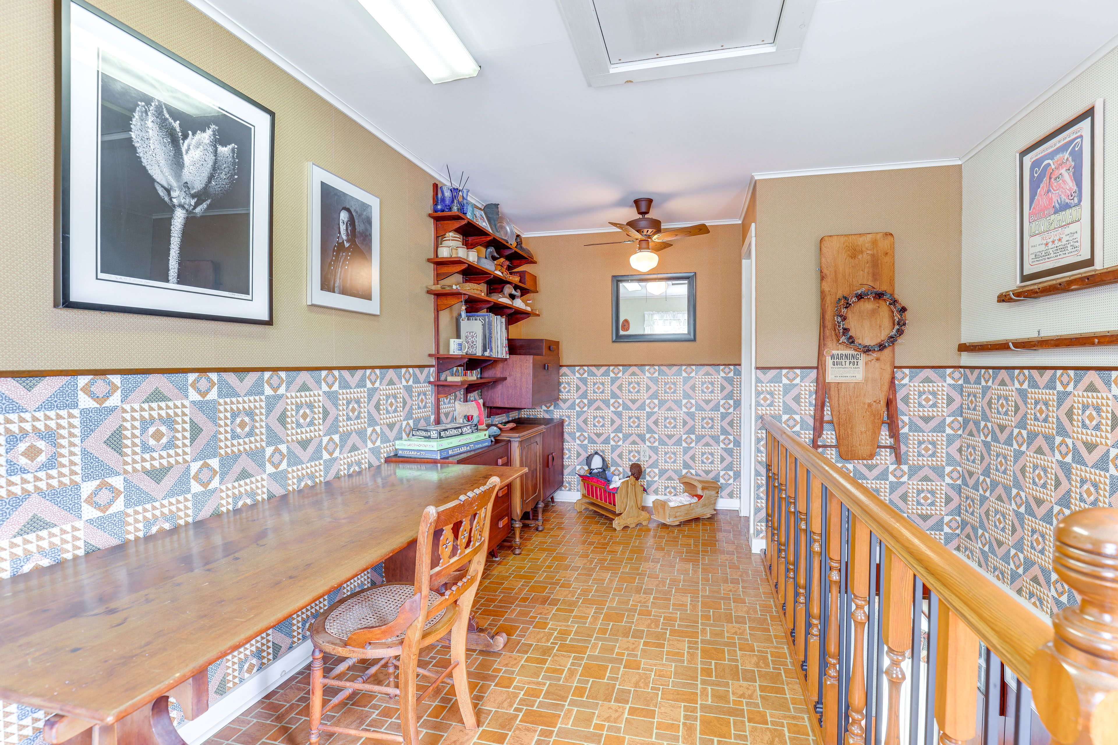 2nd-Floor Landing | Dedicated Workspace