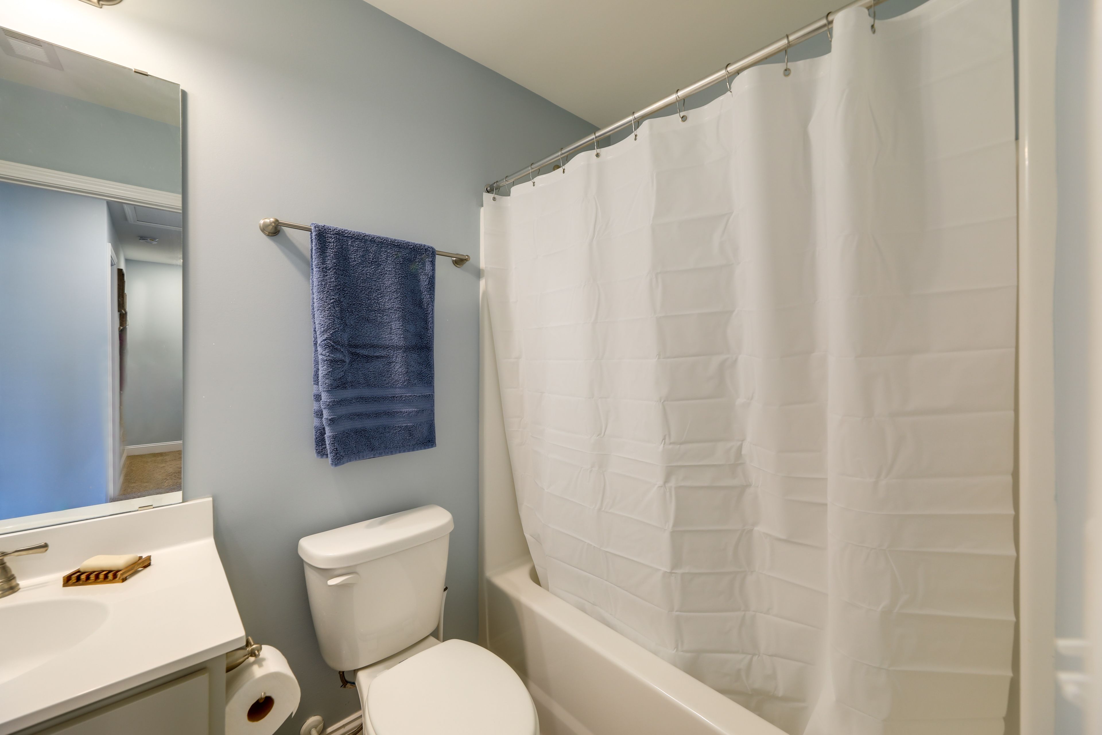 Full Bathroom