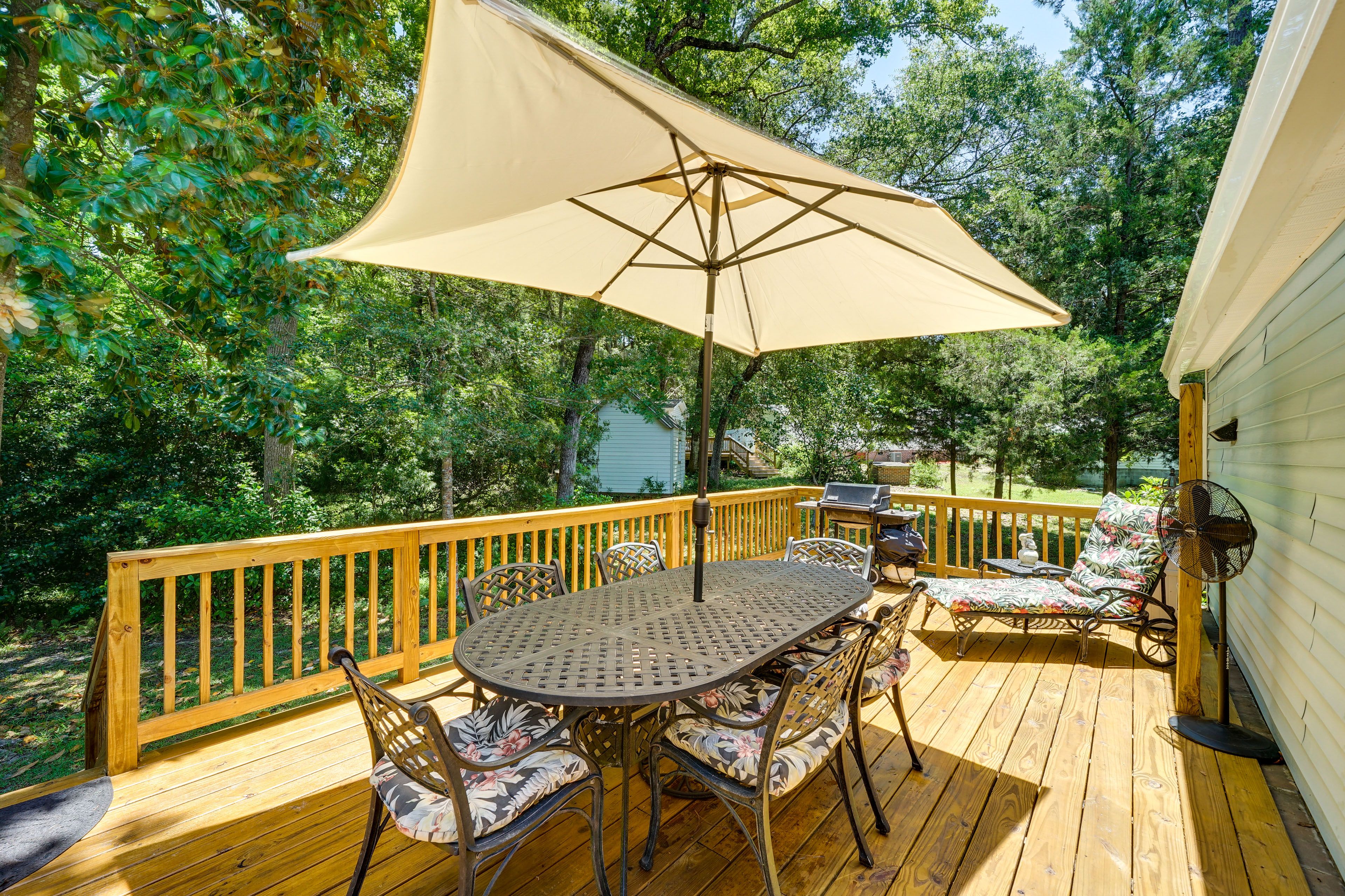 Deck | Gas Grill