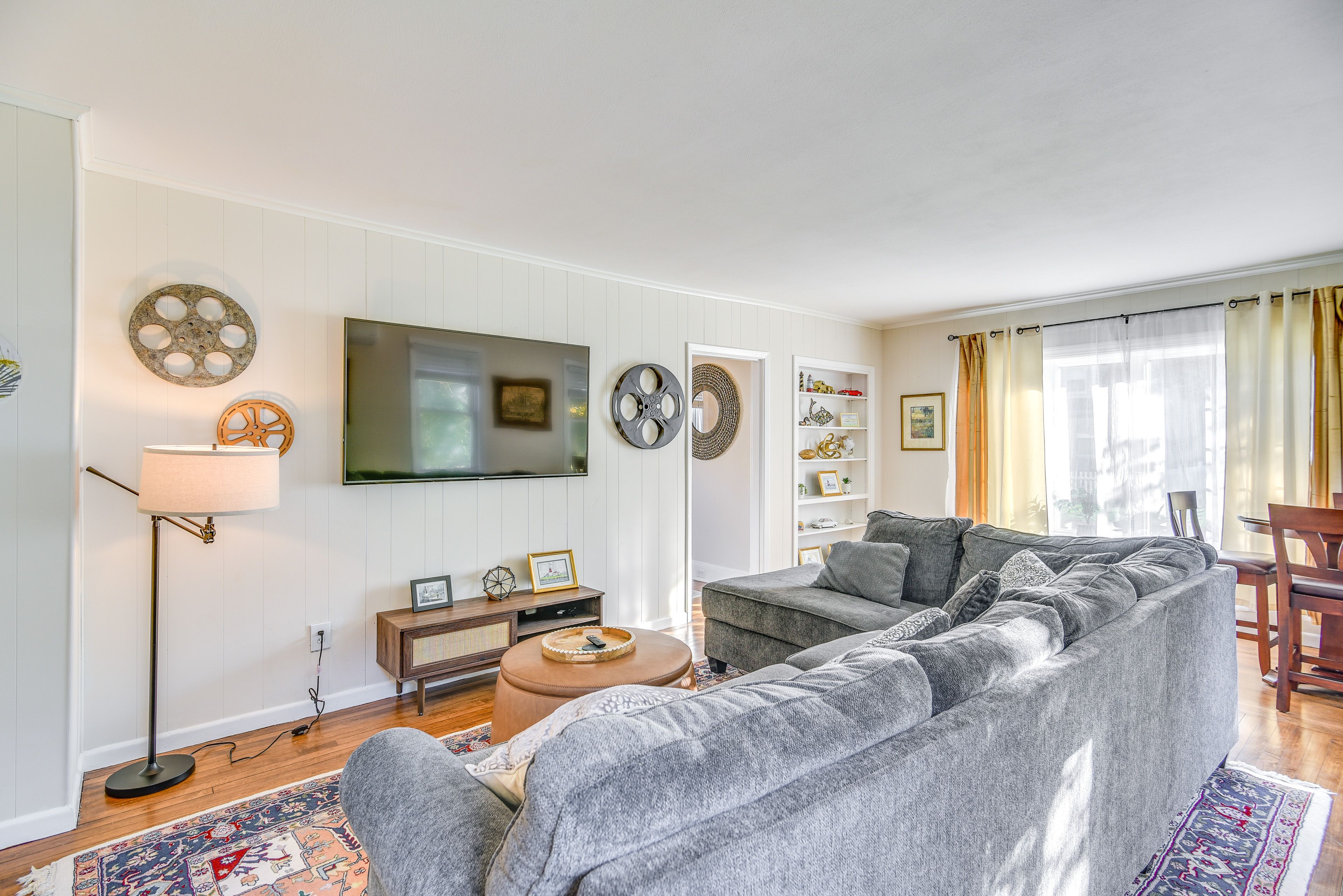 Living Room | Central Air Conditioning & Heating