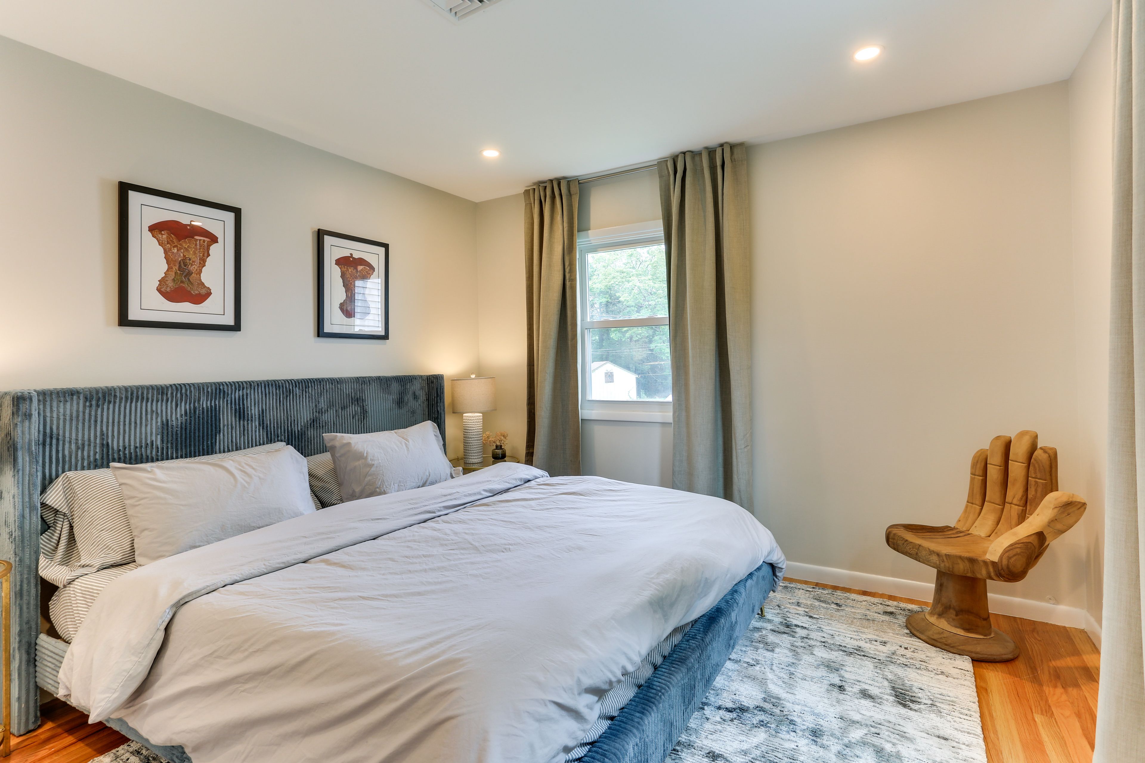 Bedroom 2 | King Bed