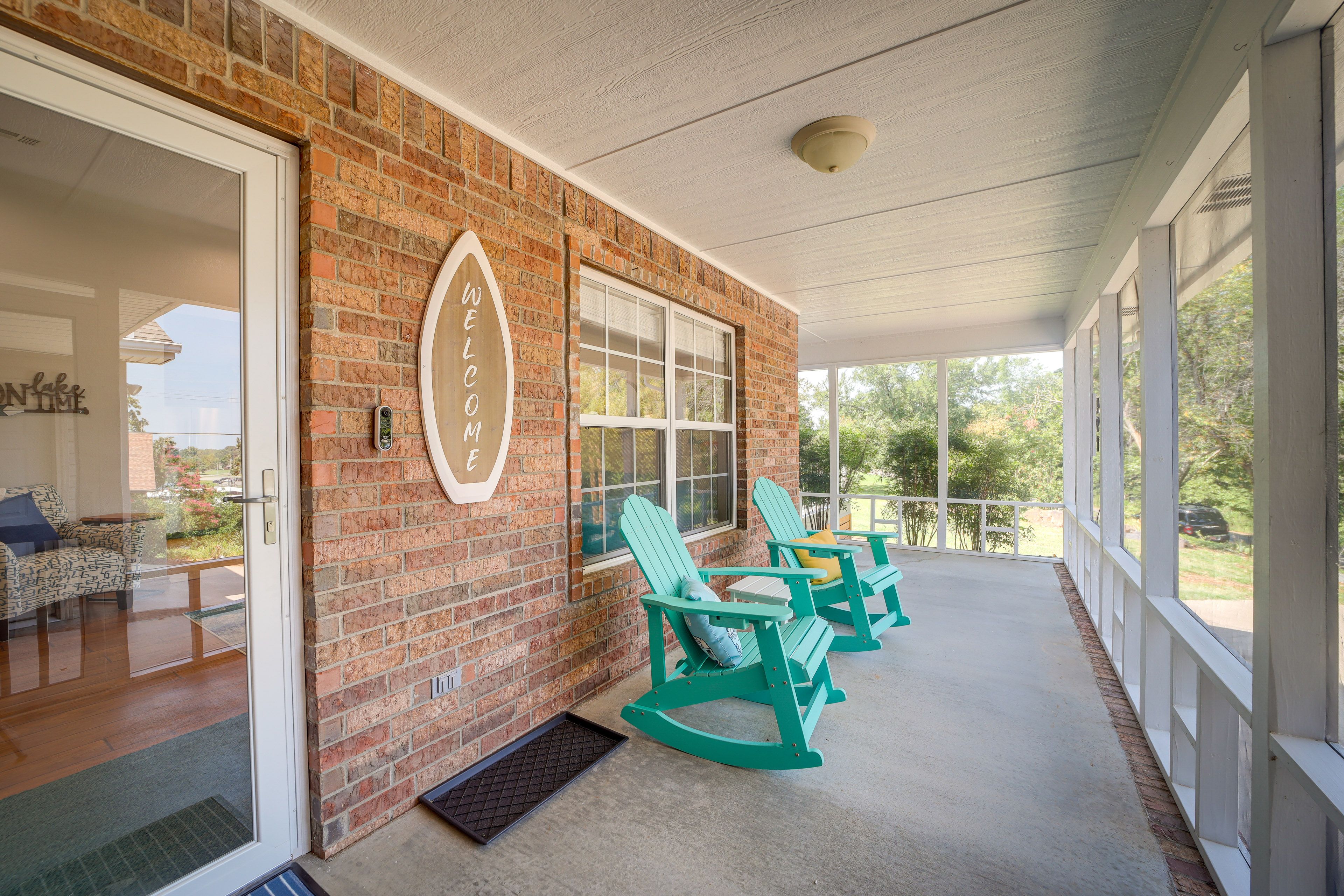 Screened-In Porch