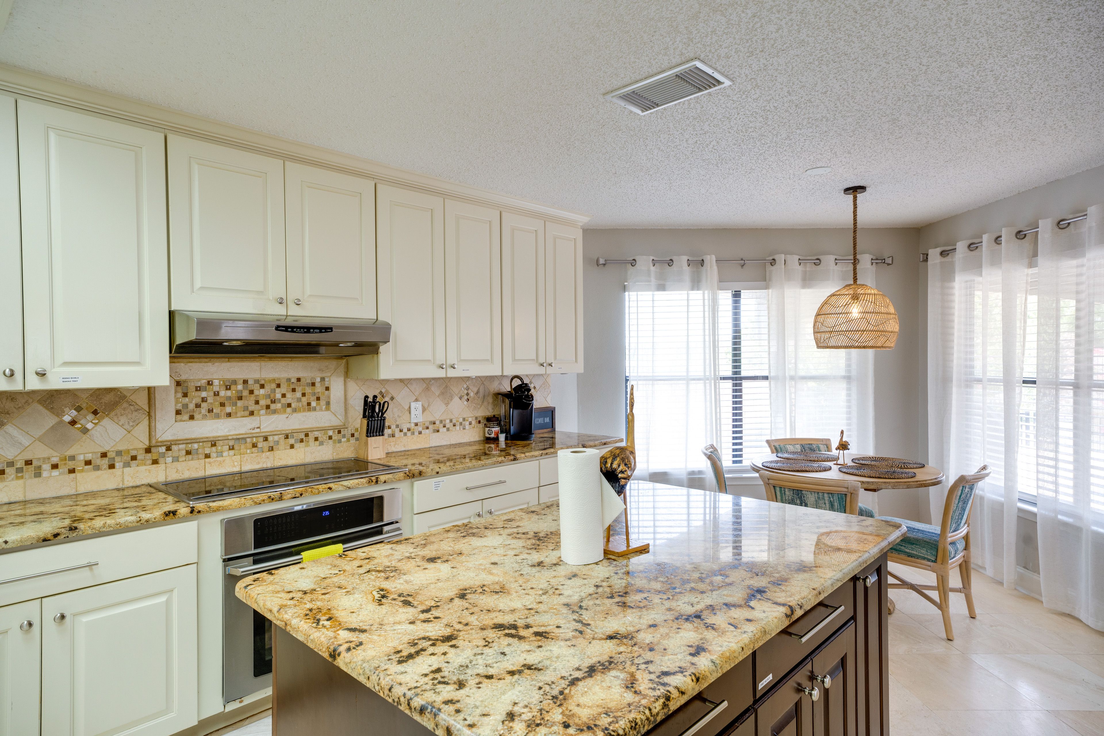Kitchen | 1st Floor | Keurig | Toaster | Blender