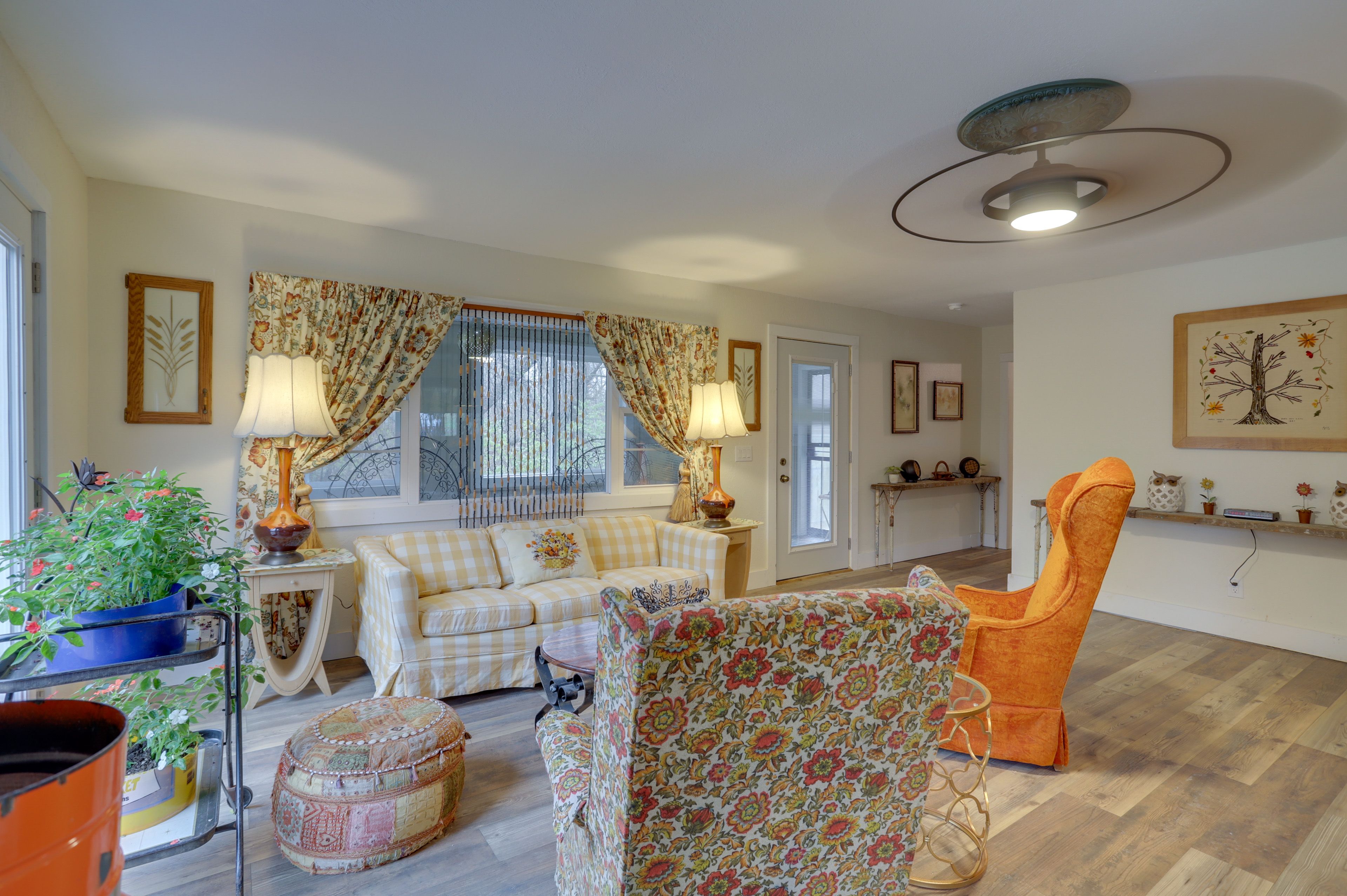 Living Room | Main Floor
