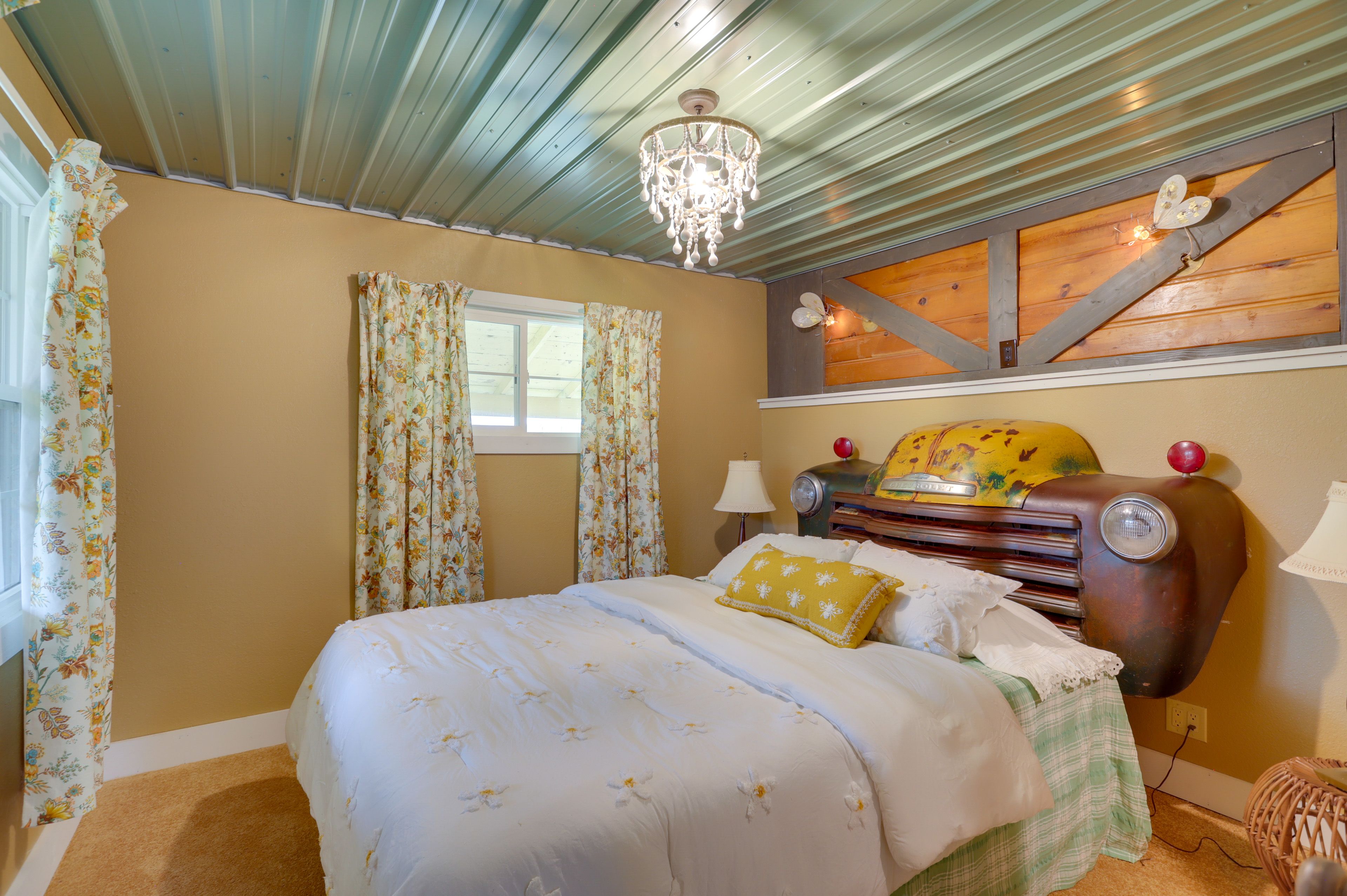 Bedroom 1 | Queen Bed | Linens Provided