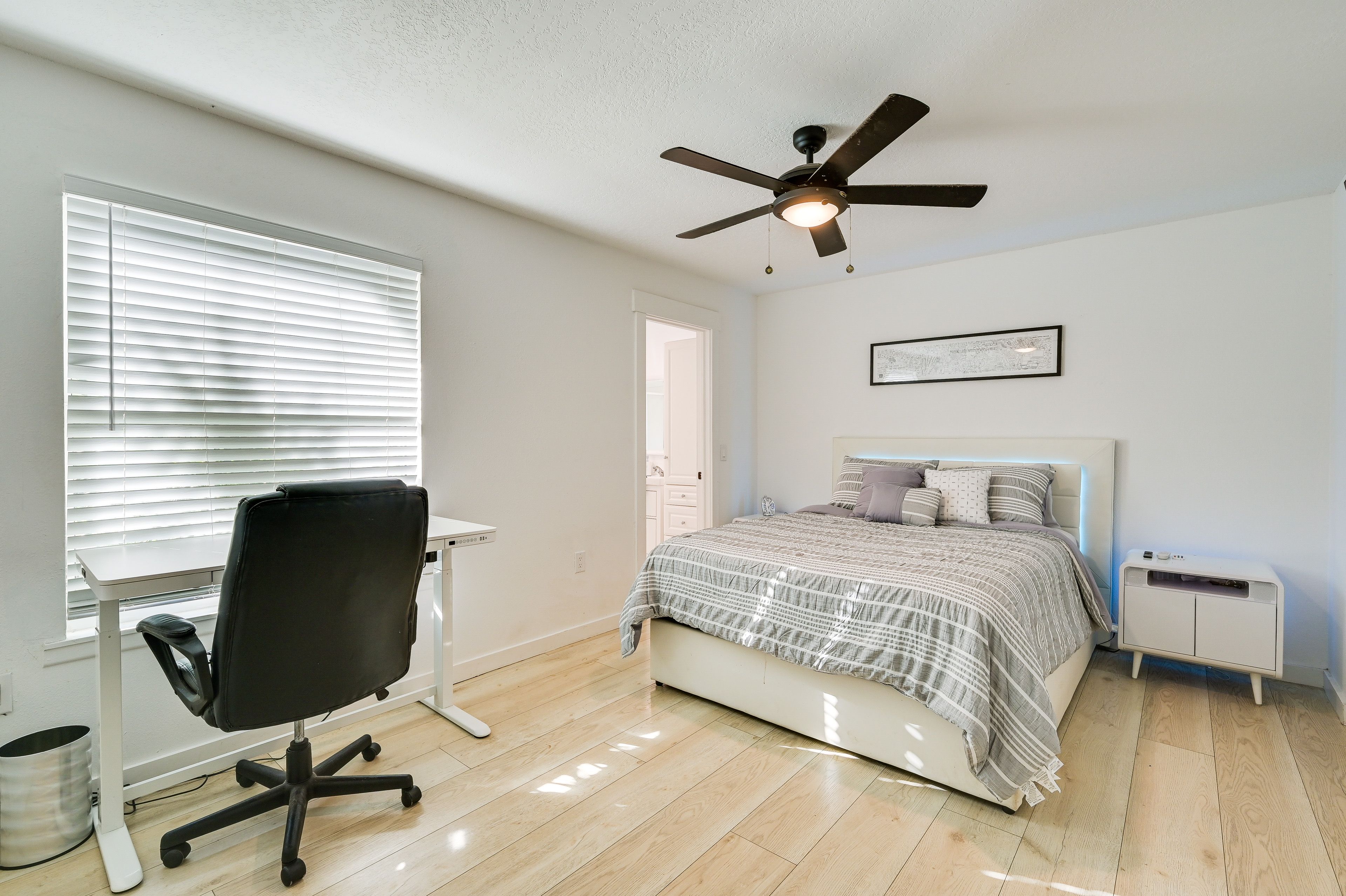 Bedroom 1 | Queen Bed | Smart TV | En-Suite Bathroom | Side Table Coolers