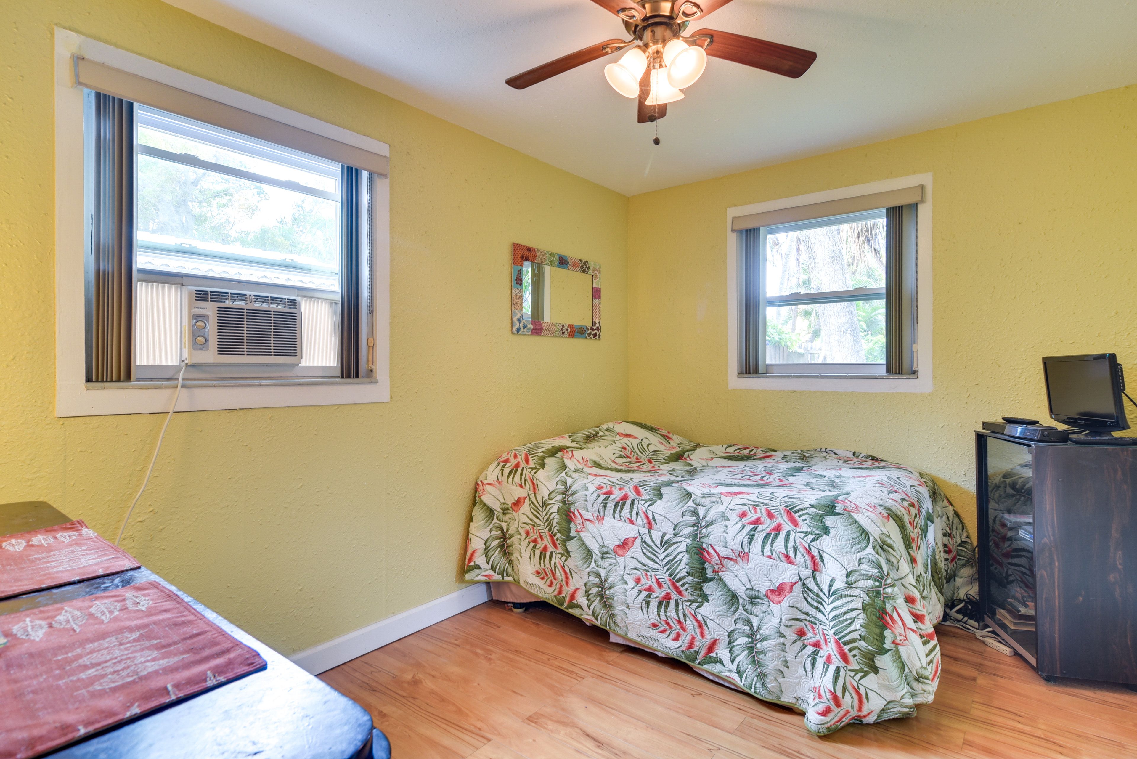 Bedroom 2 | Full Bed