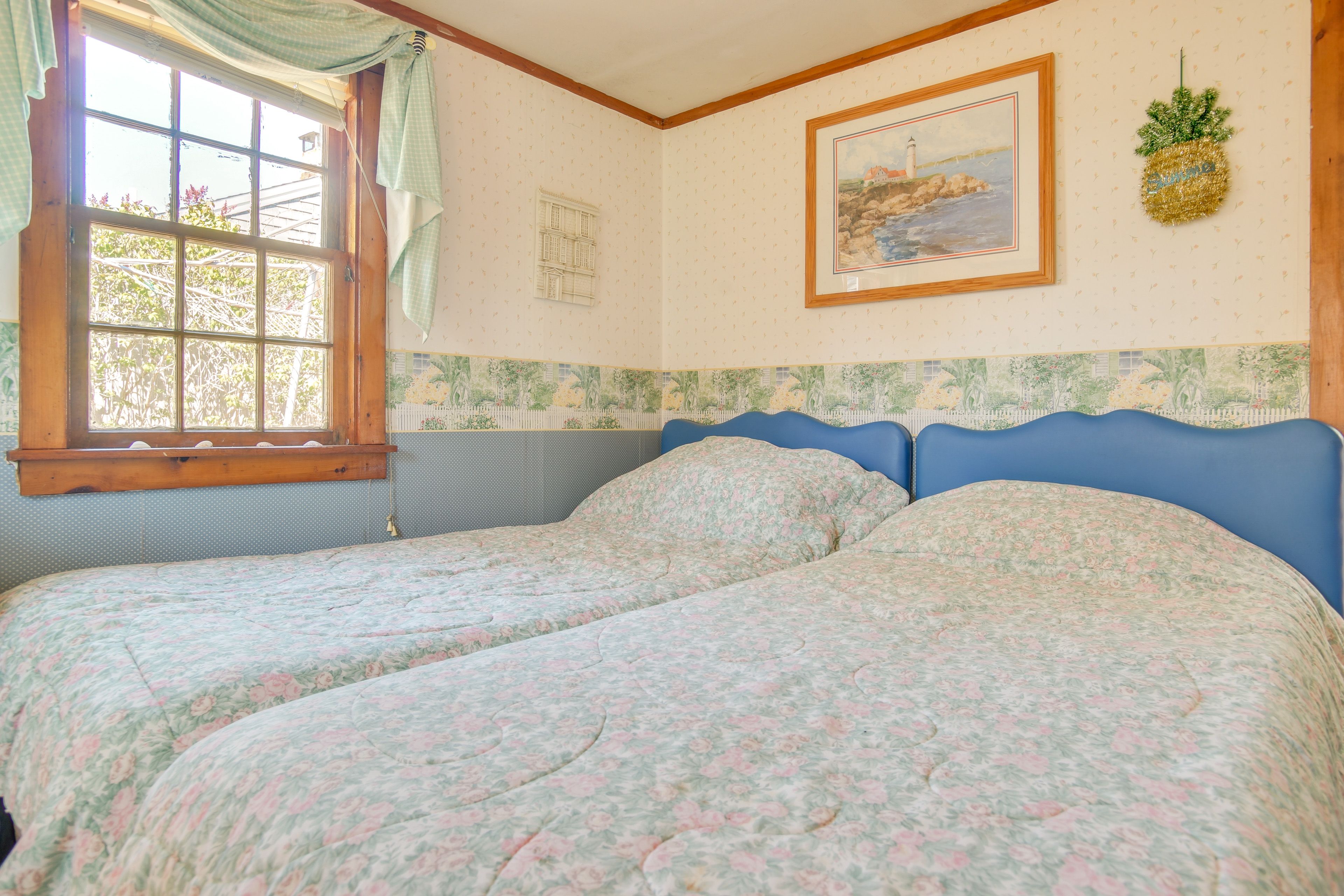 Bedroom 2 | 2 Twin Beds