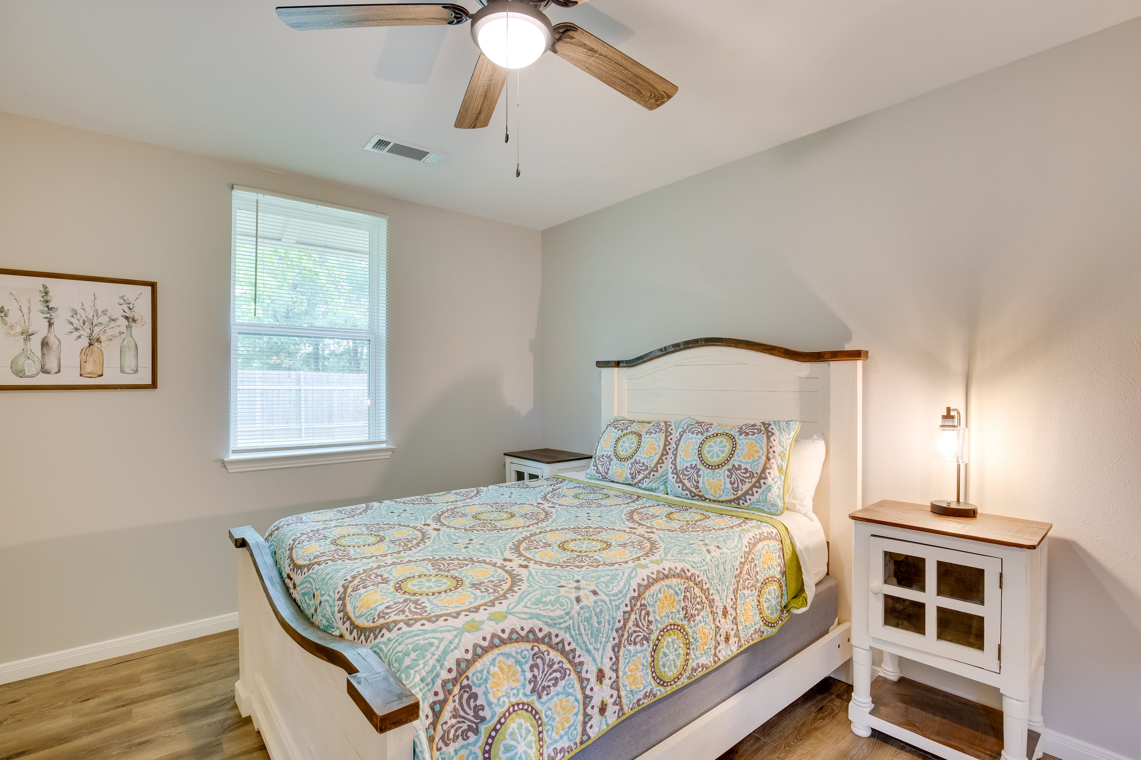 Bedroom 3 | Queen Bed