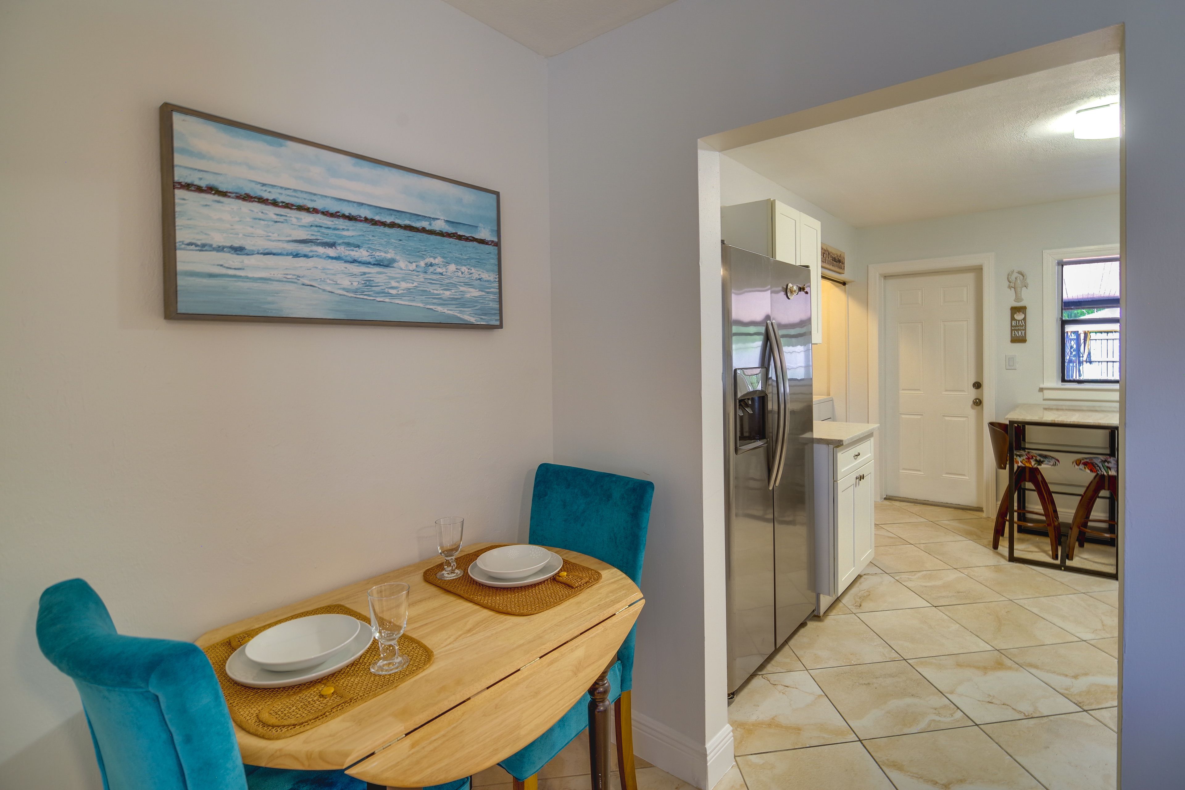 Dining Area | Dining Table | Dishware/Flatware