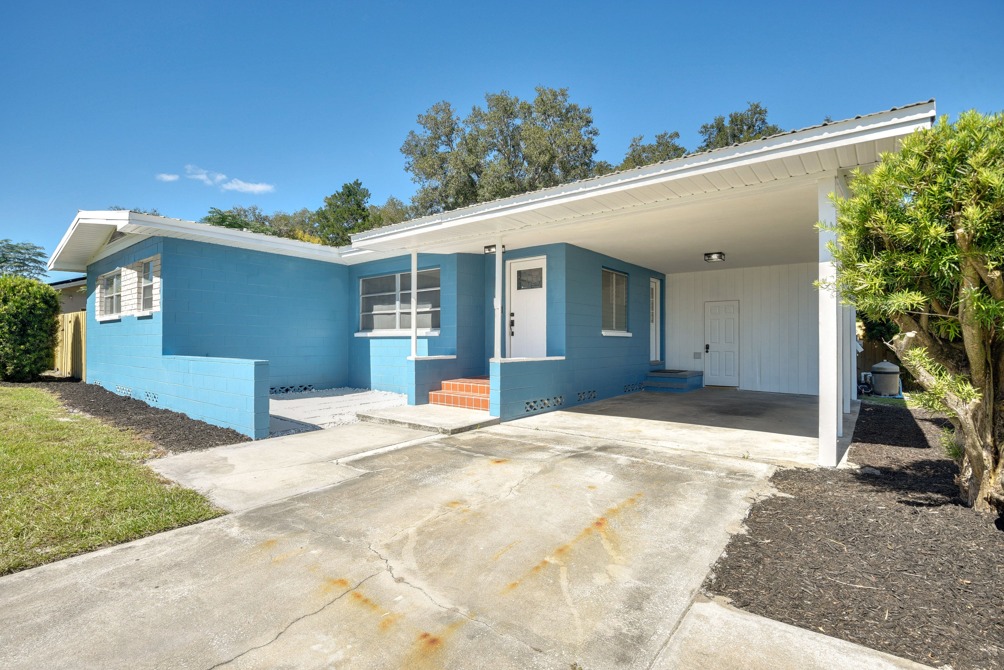 Parking | Driveway (3 Vehicles) | Carport (1 Vehicle) | Free Street Parking