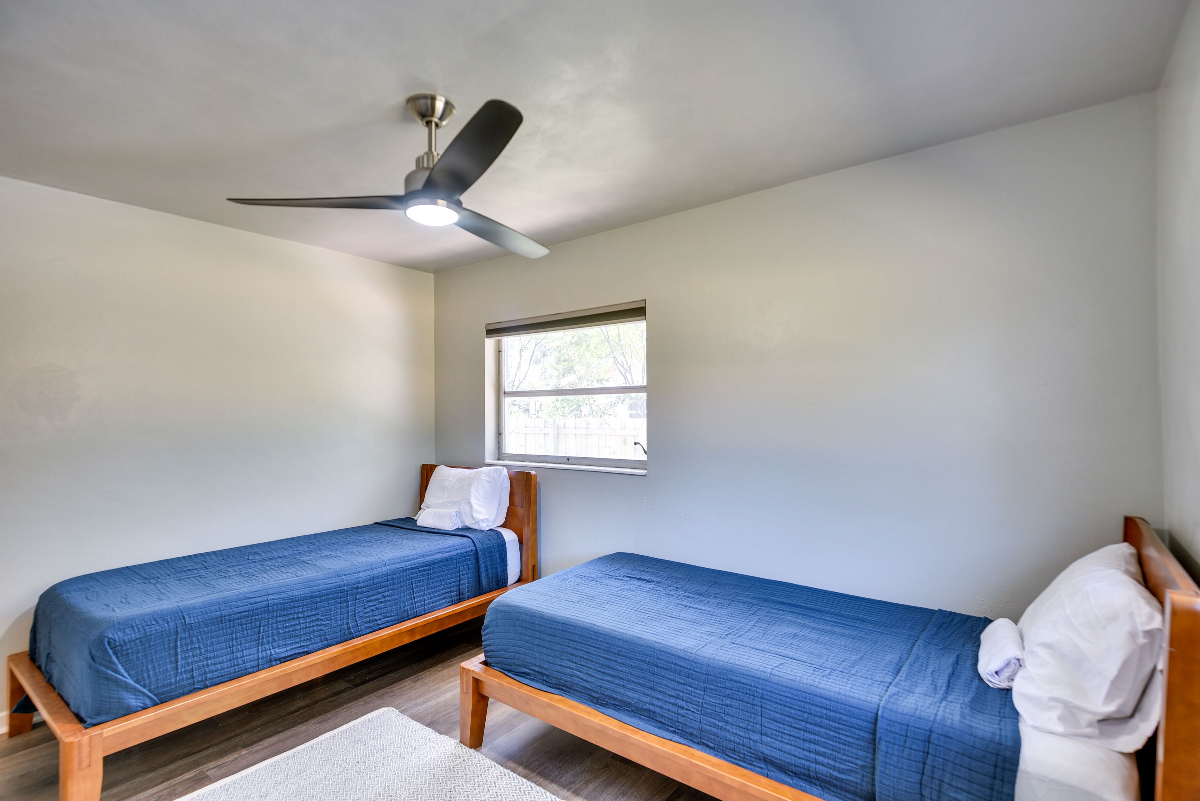 Bedroom 3 | 2 Twin Beds