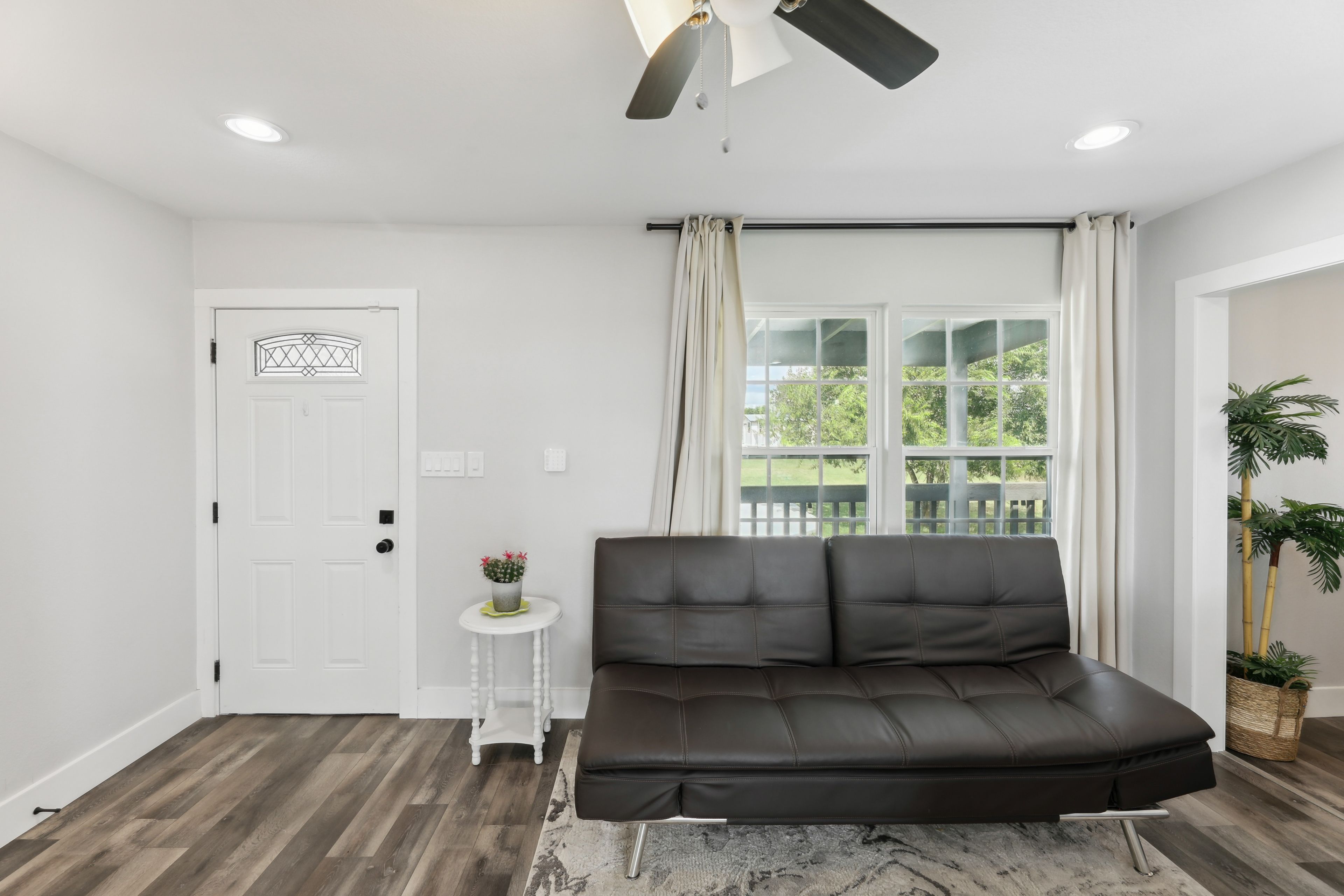 Entryway | Family Room