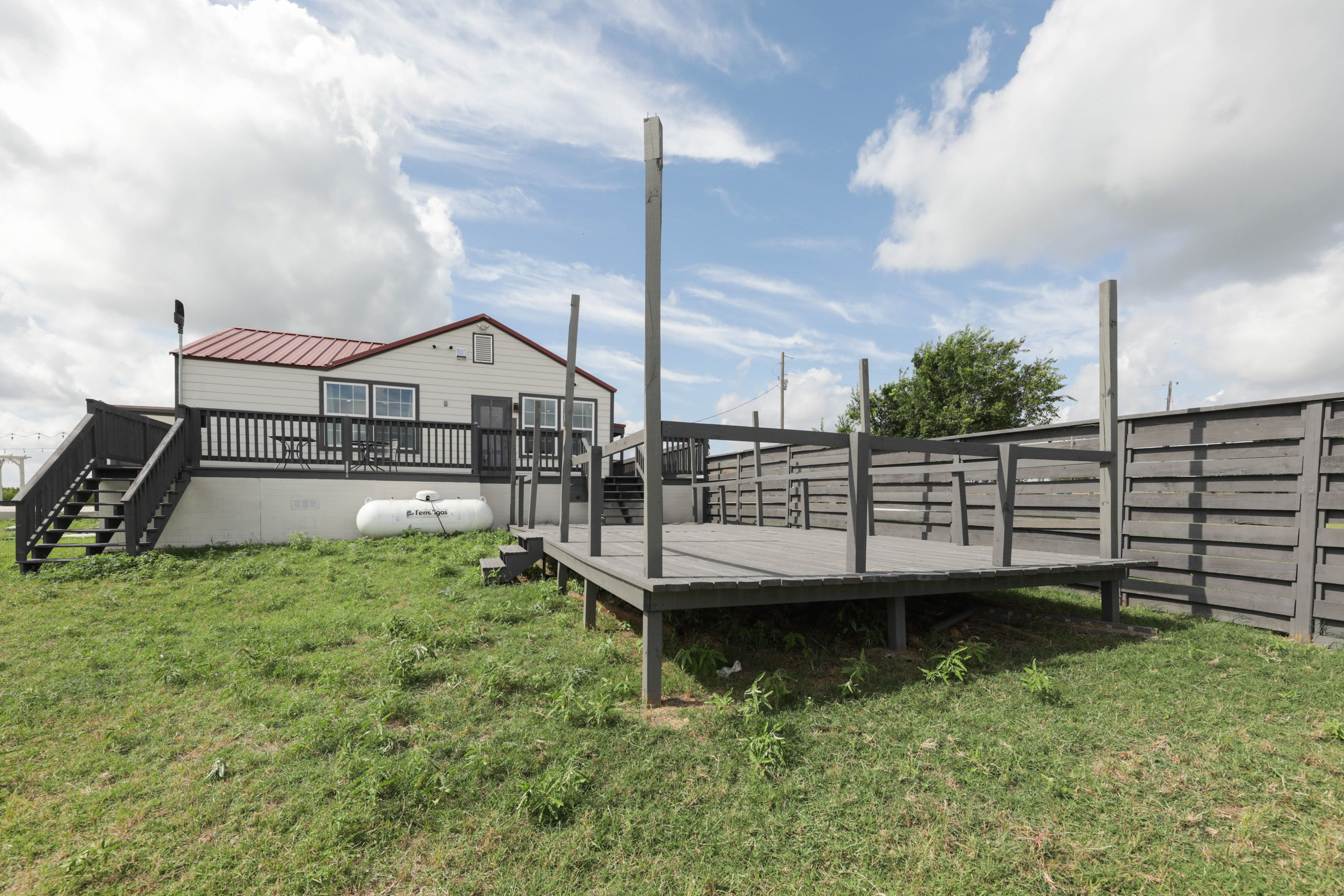 Detached Deck