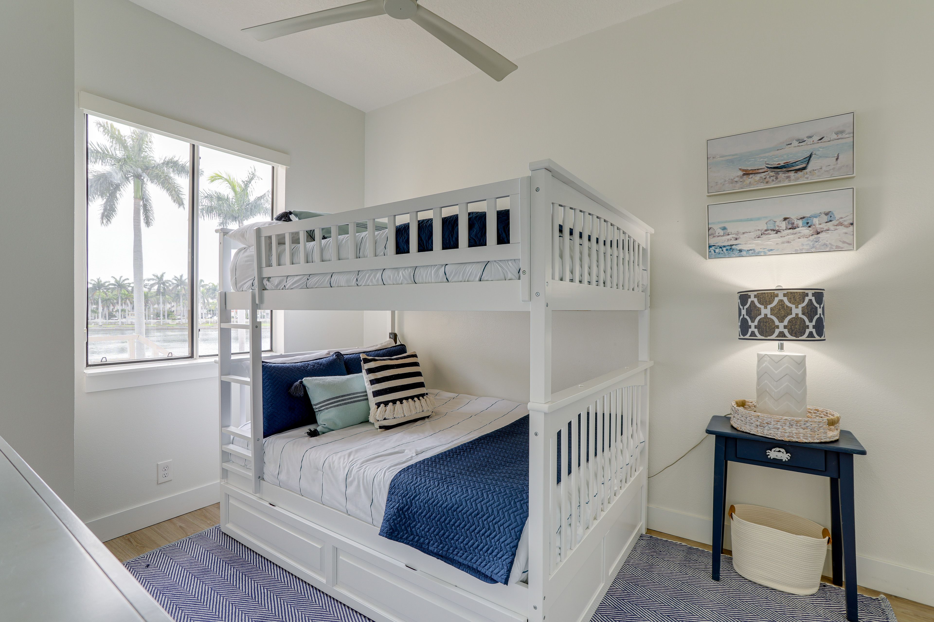 Bedroom 2 | Full Bunk Bed | Smart TV