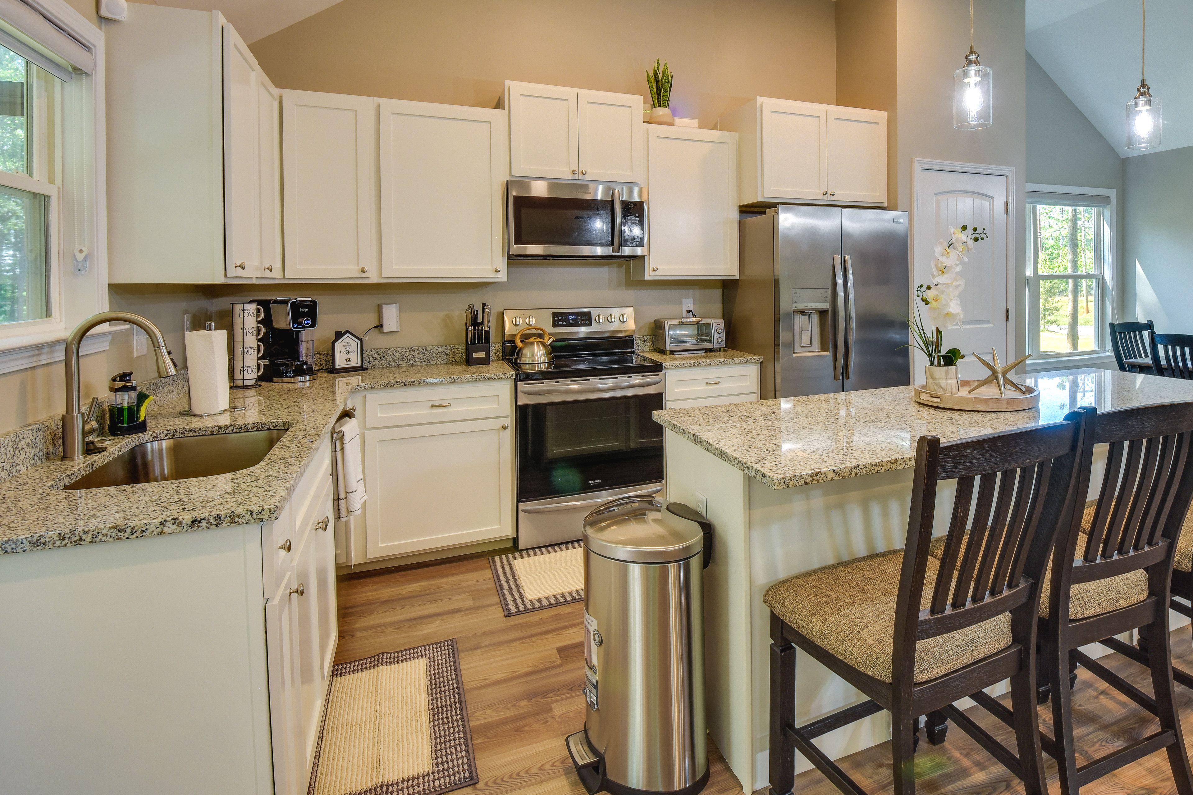 Kitchen | Coffee Maker | Dishwasher