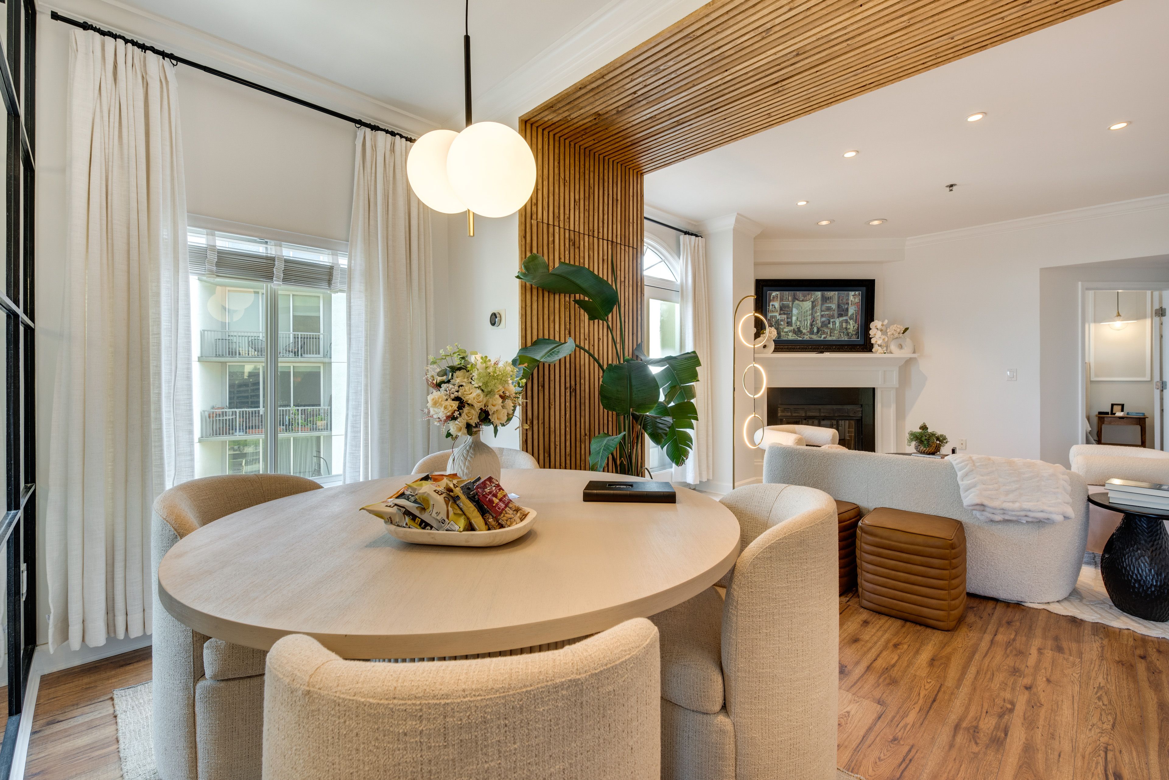 Dining Room | Fully Equipped Kitchen