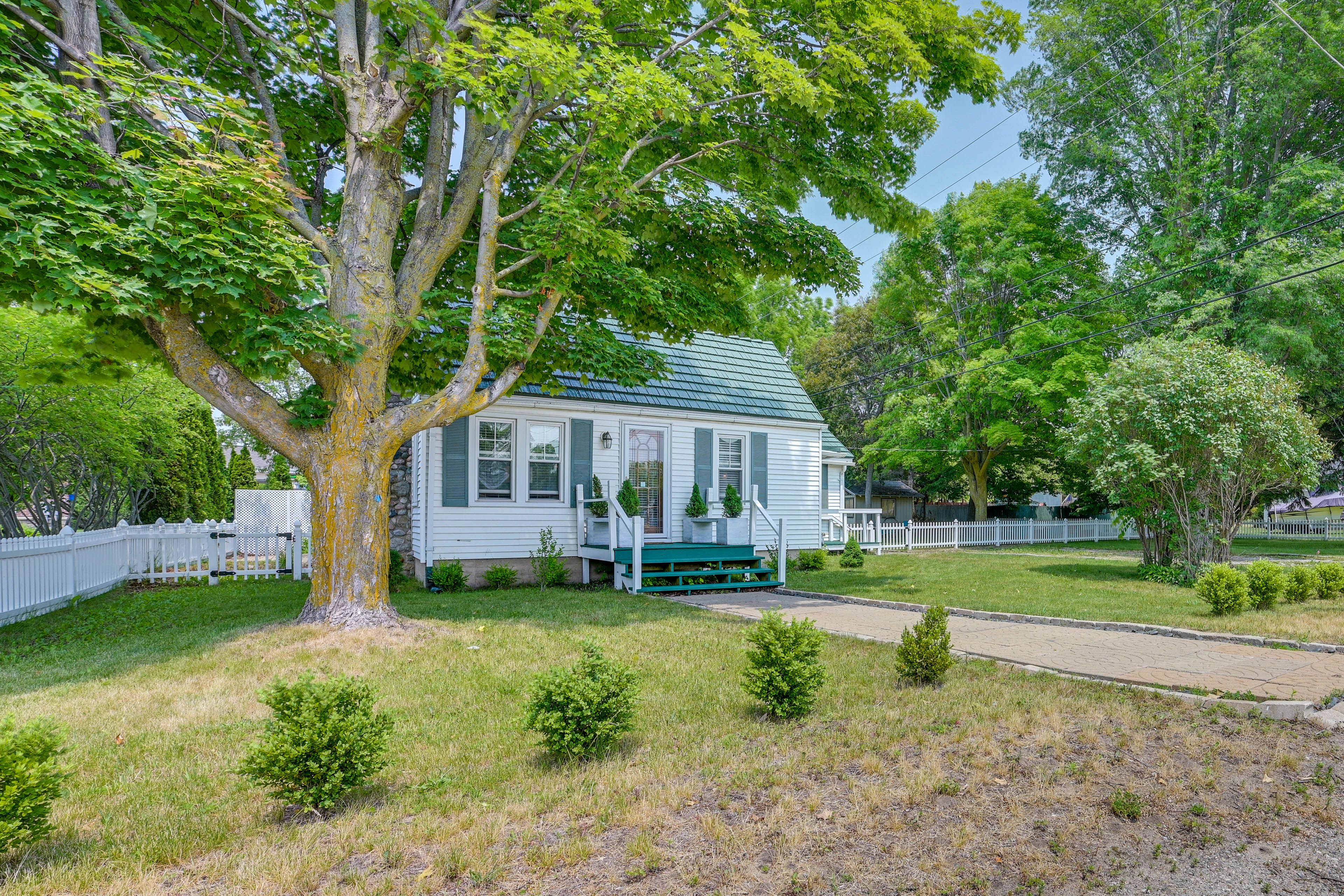 Cottage Exterior | Parking | Driveway (4 Vehicles)