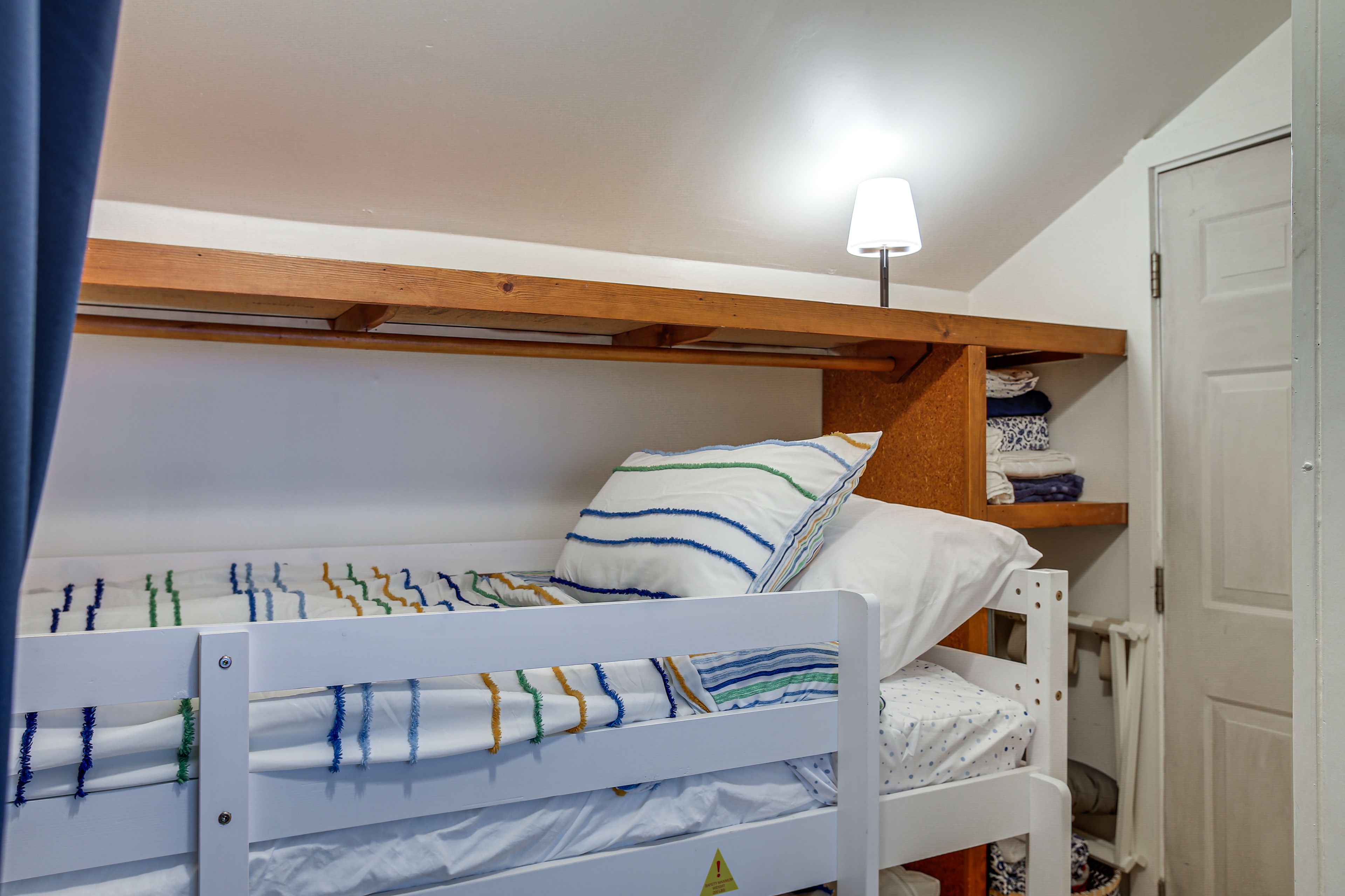 Bedroom Sleeping Nook | Twin Bunk Bed