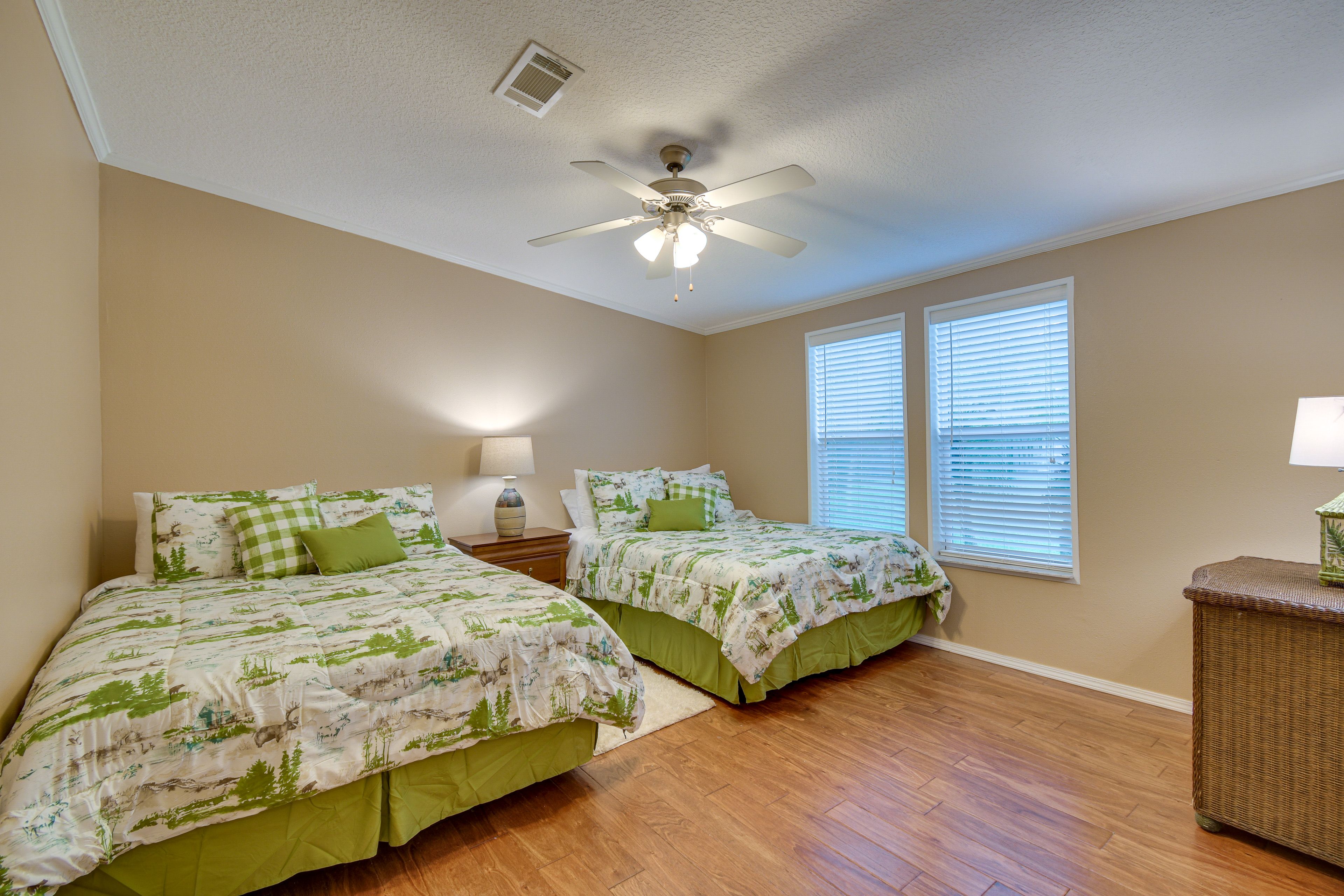 Bedroom 4 | 2 Queen Beds