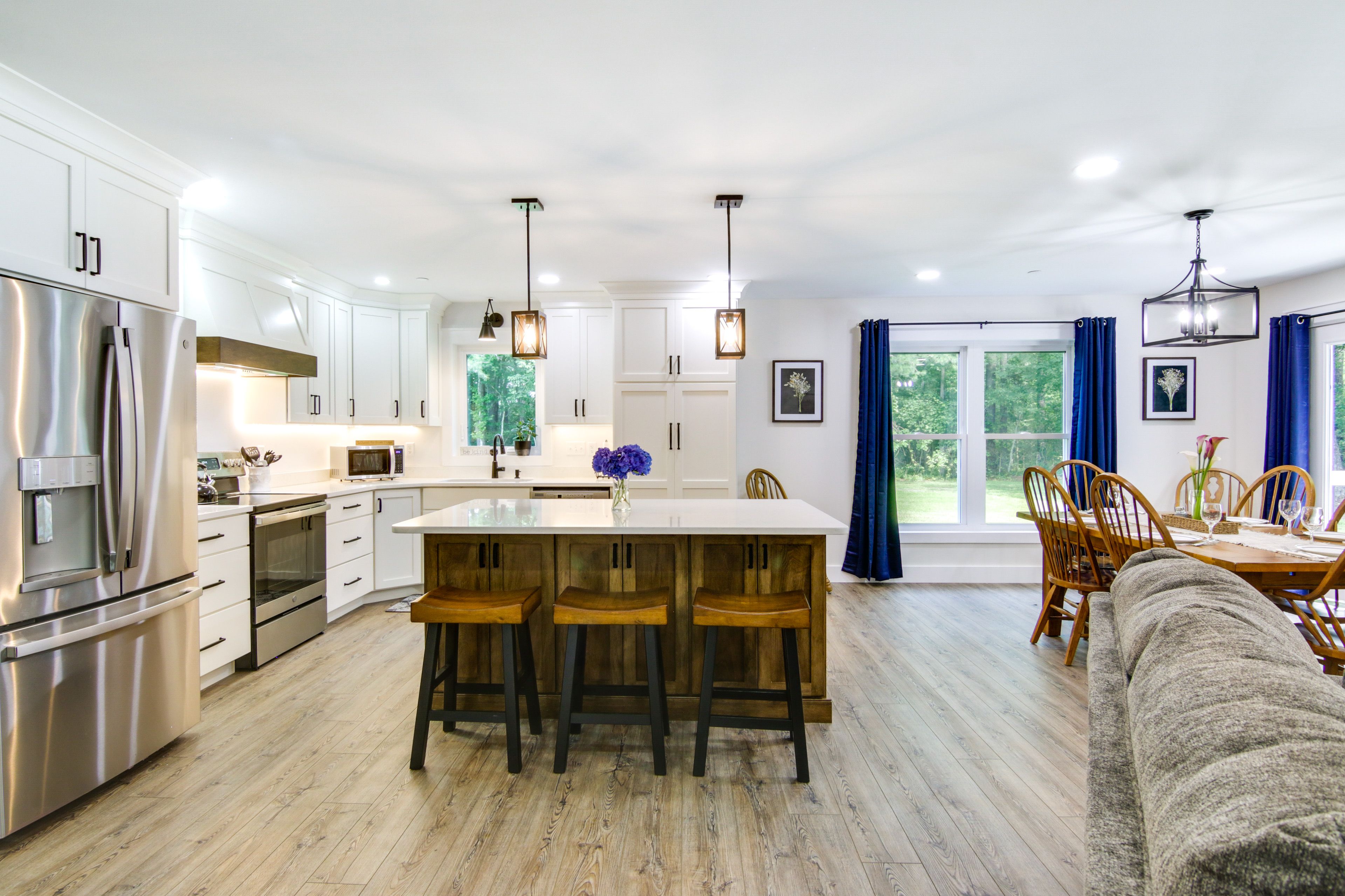 Kitchen | 1st Floor | Coffee Maker | Blender | Toaster | Cooking Basics