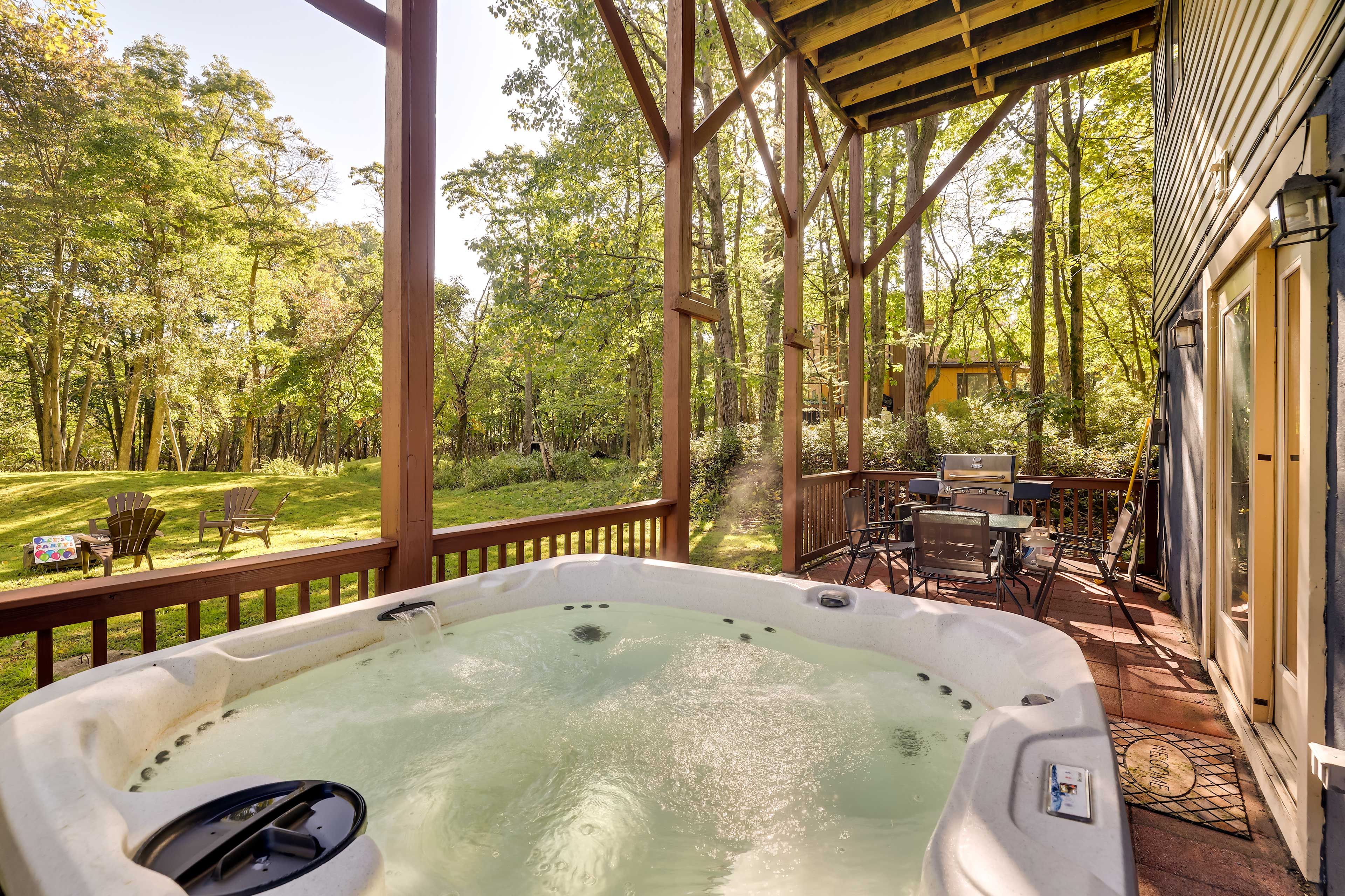Deck | Private Hot Tub | Gas Grill