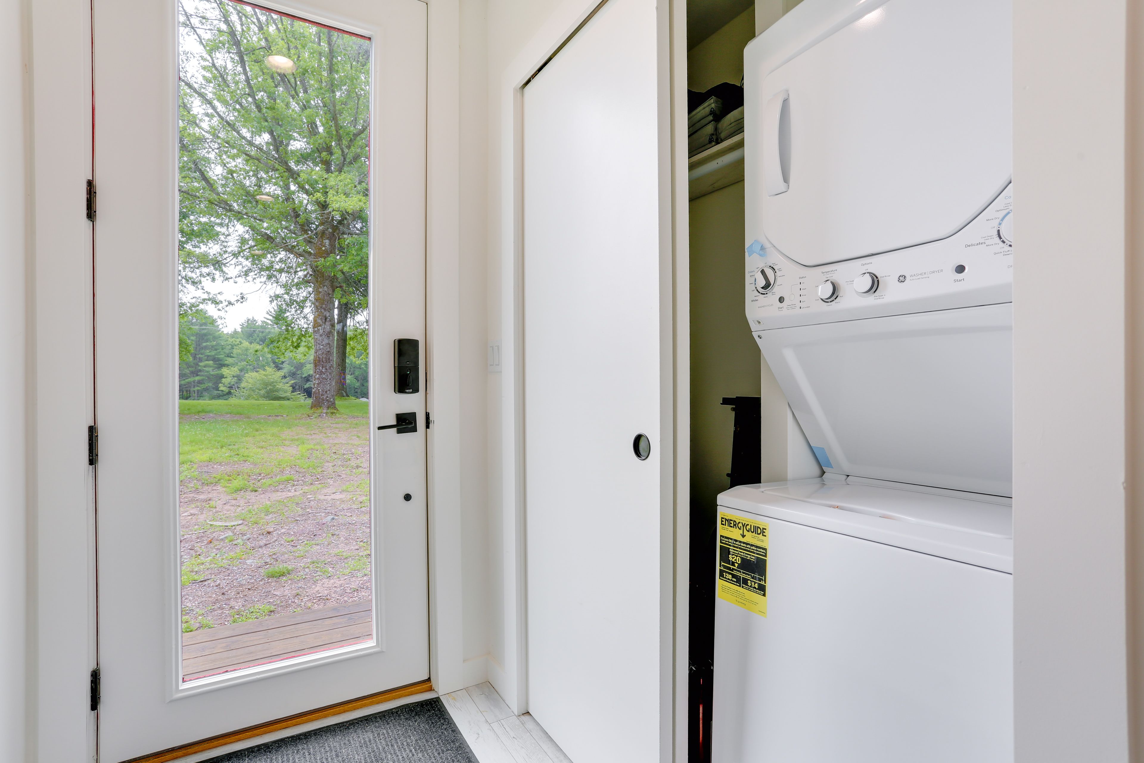 Laundry Area | Washer/Dryer