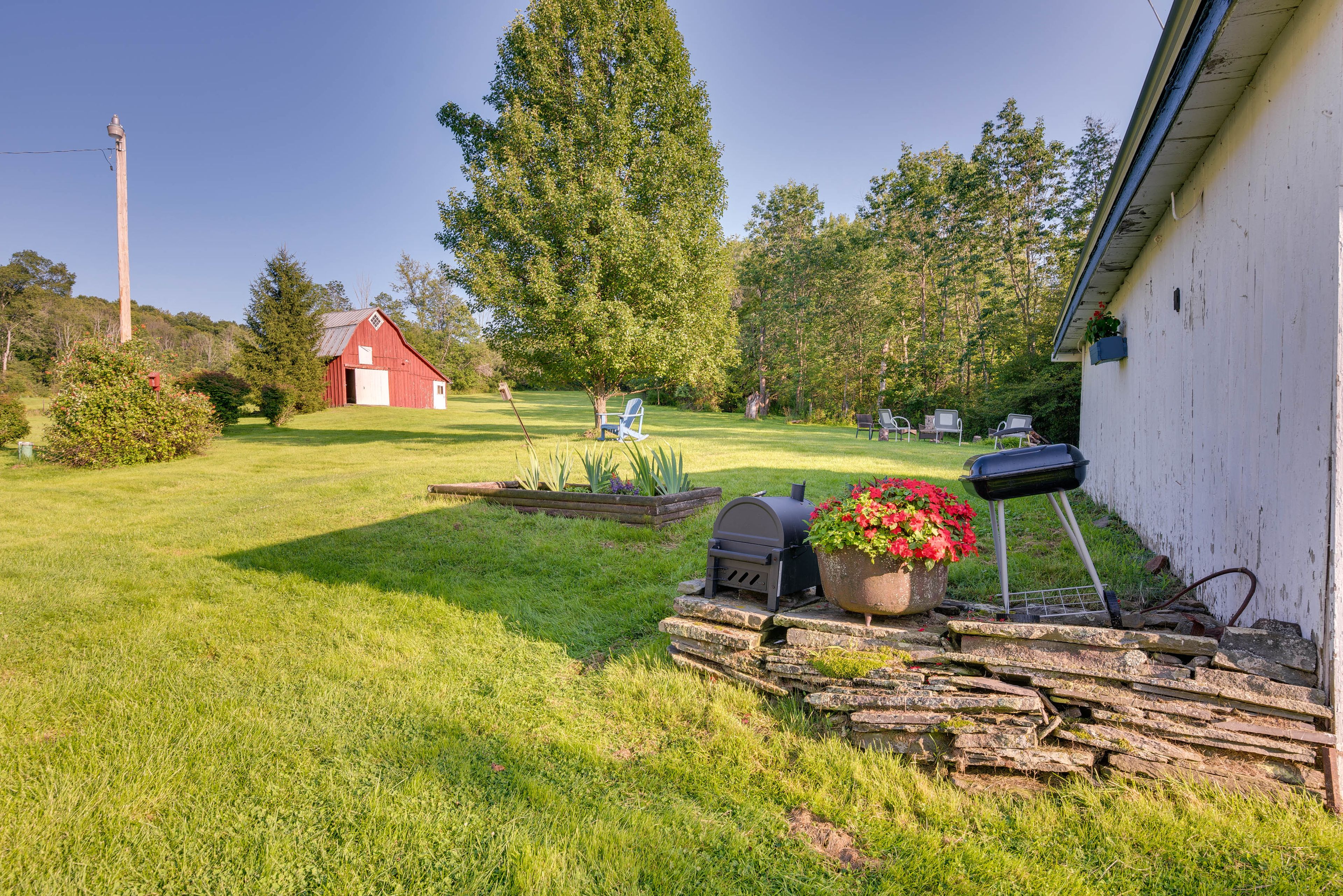 Backyard | Fire Pit | Outdoor Seating