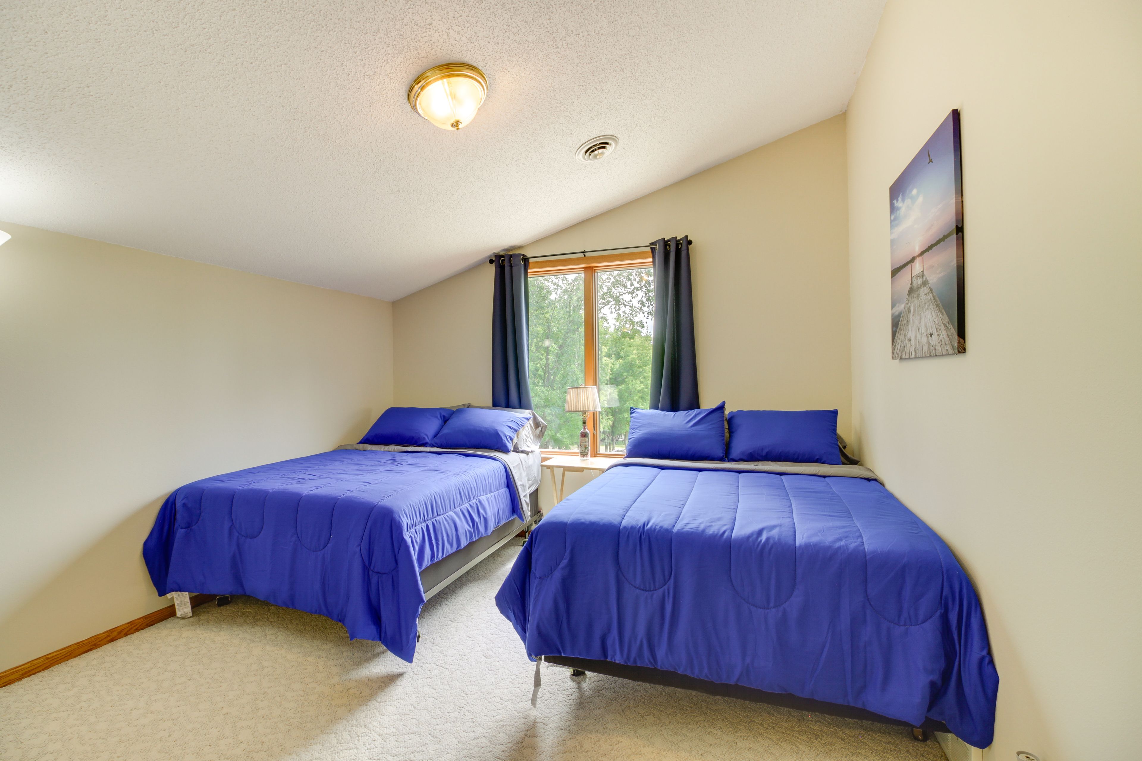 Bedroom | 2 Full Beds | Smart TV