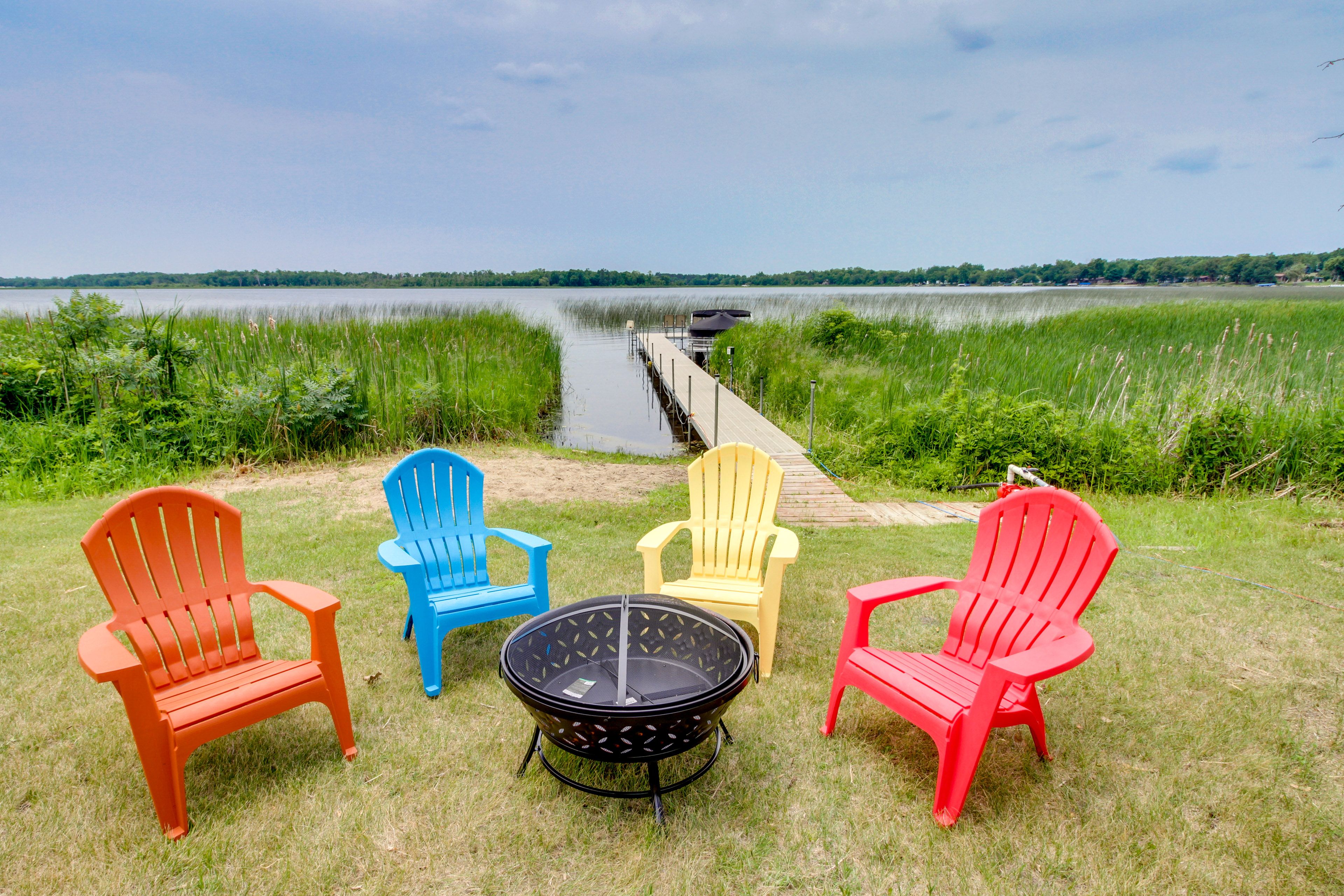 Richville Vacation Rental | 1BR | 1BA | Stairs to Access | 780 Sq Ft