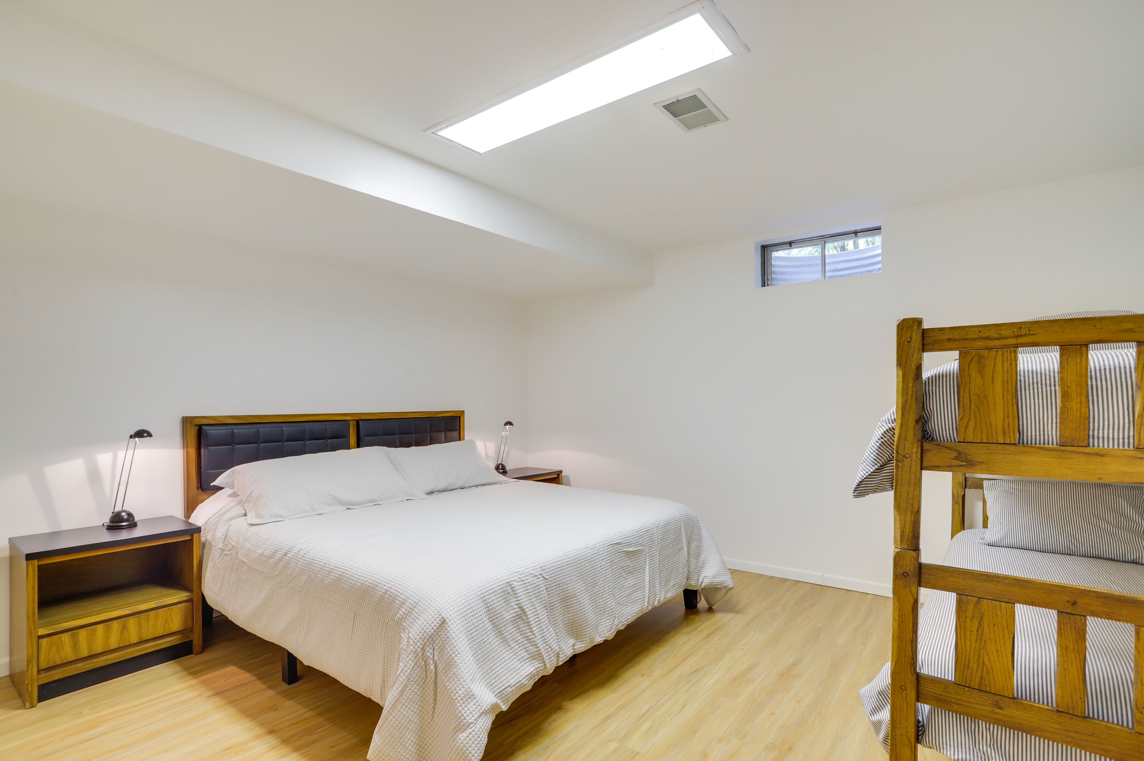 Bedroom 4 | King Bed | Twin Bunk Bed